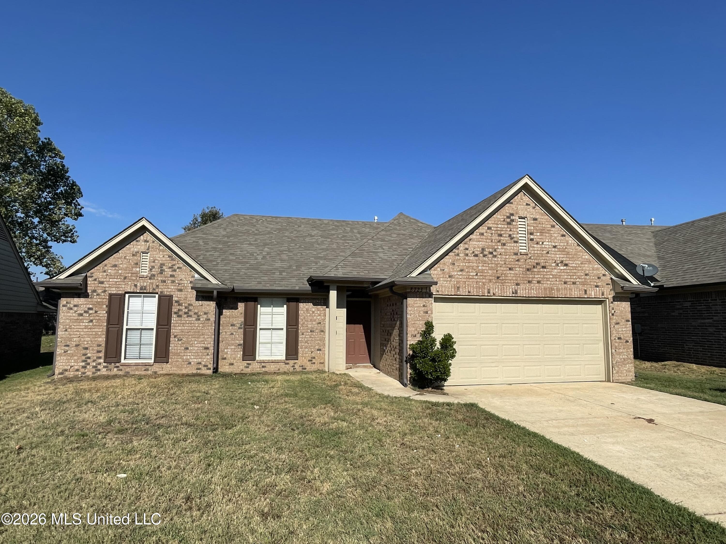 8723 Smith Ranch Drive Property Photo 1
