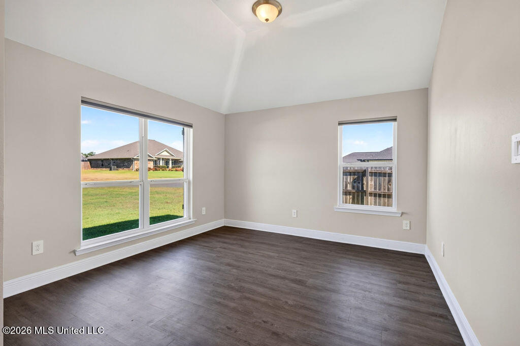 15028 Emersyn Lane Property Photo 8