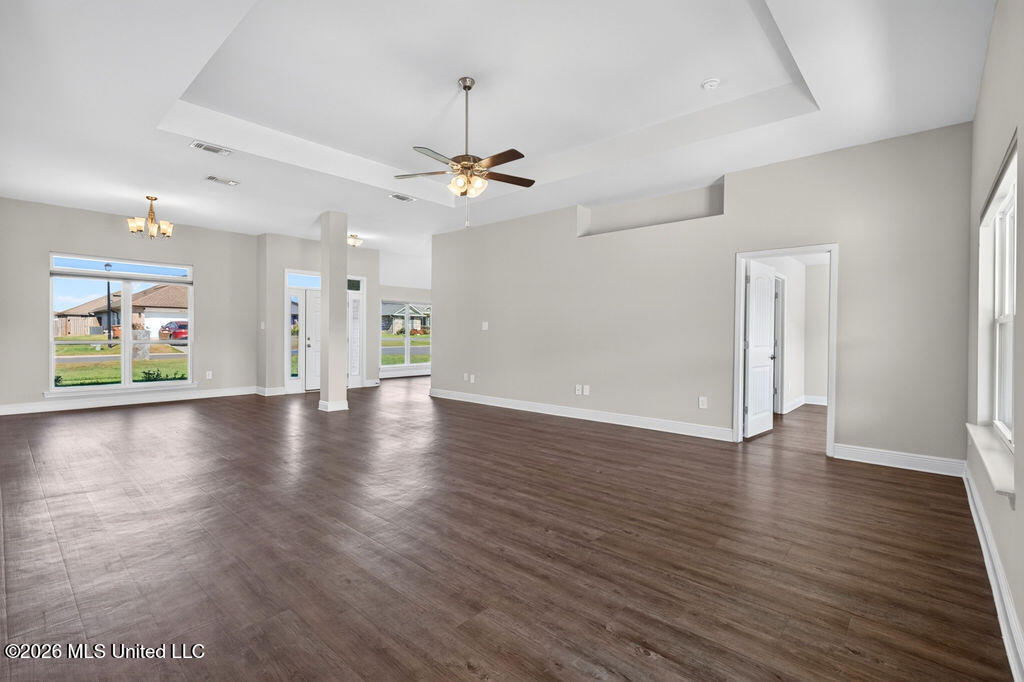 15028 Emersyn Lane Property Photo 12