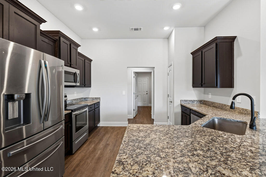 15028 Emersyn Lane Property Photo 16