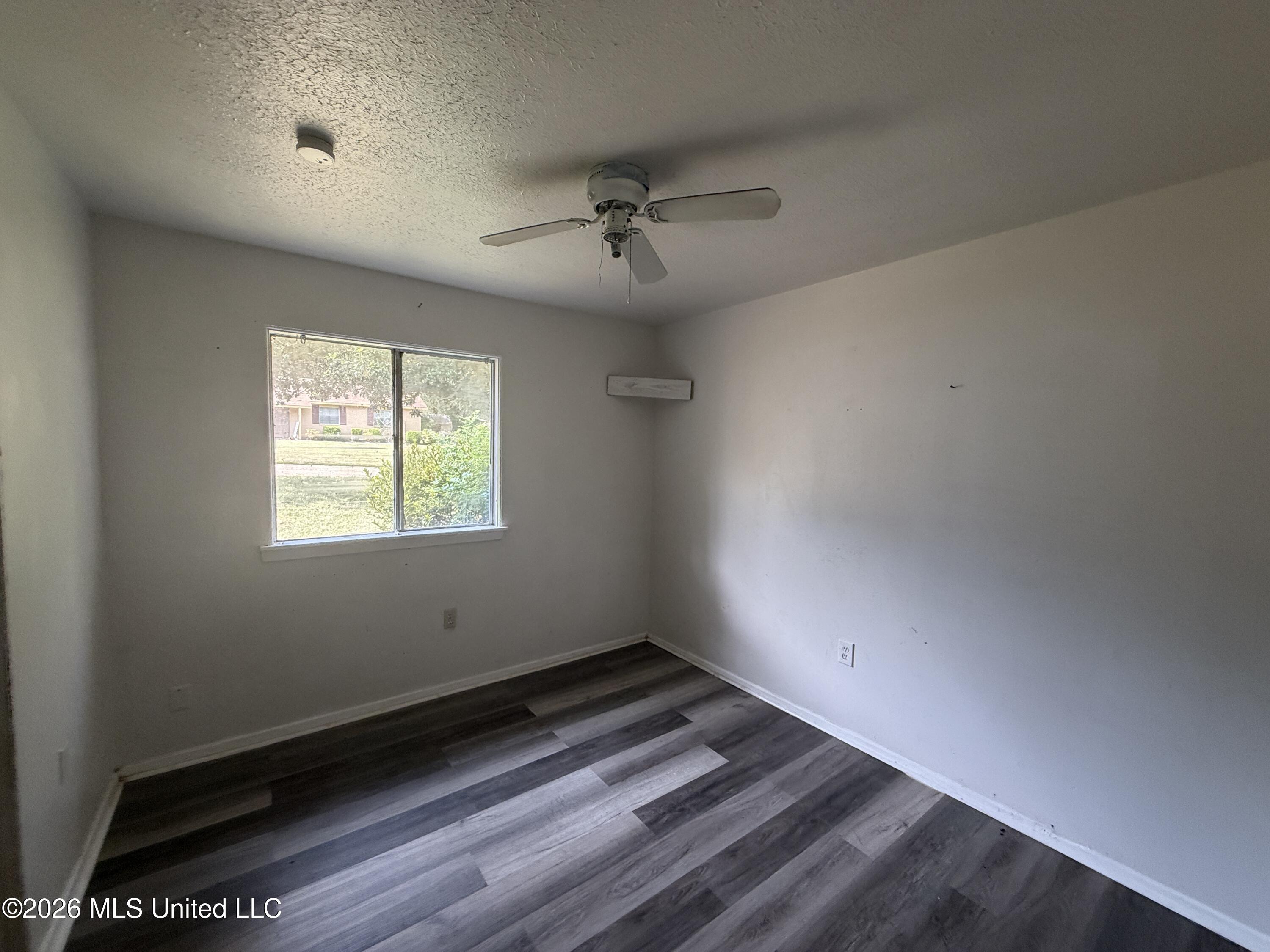428 Queen Marie Lane Property Photo 7