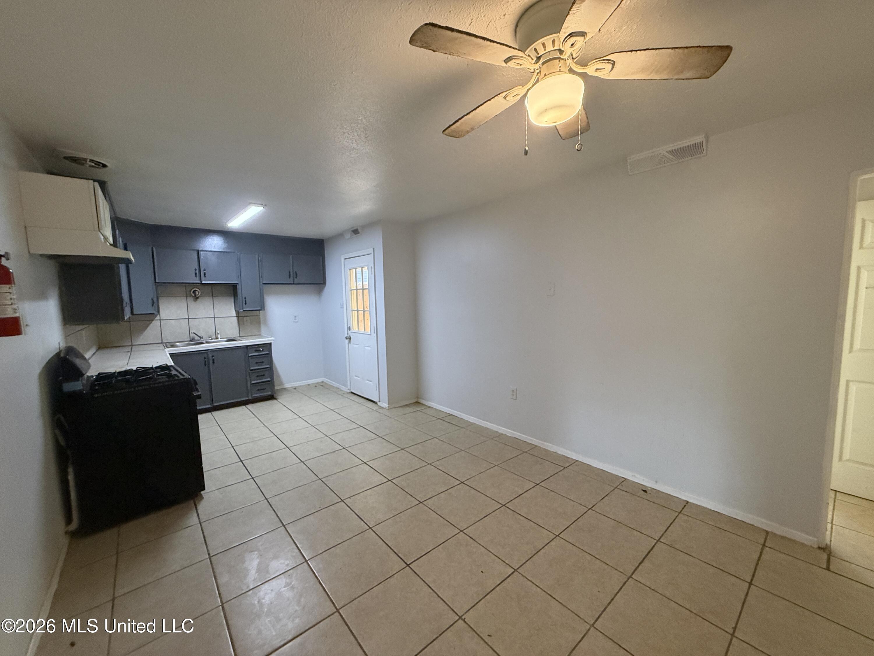 428 Queen Marie Lane Property Photo 16