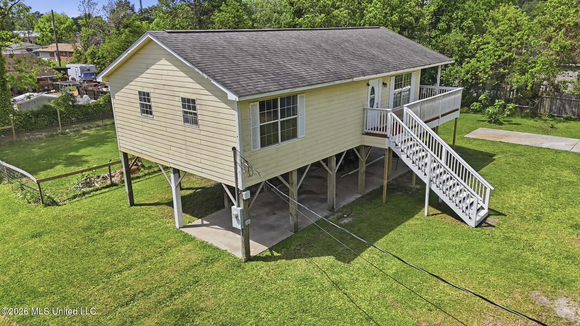 13517 Artes Street Property Photo 1