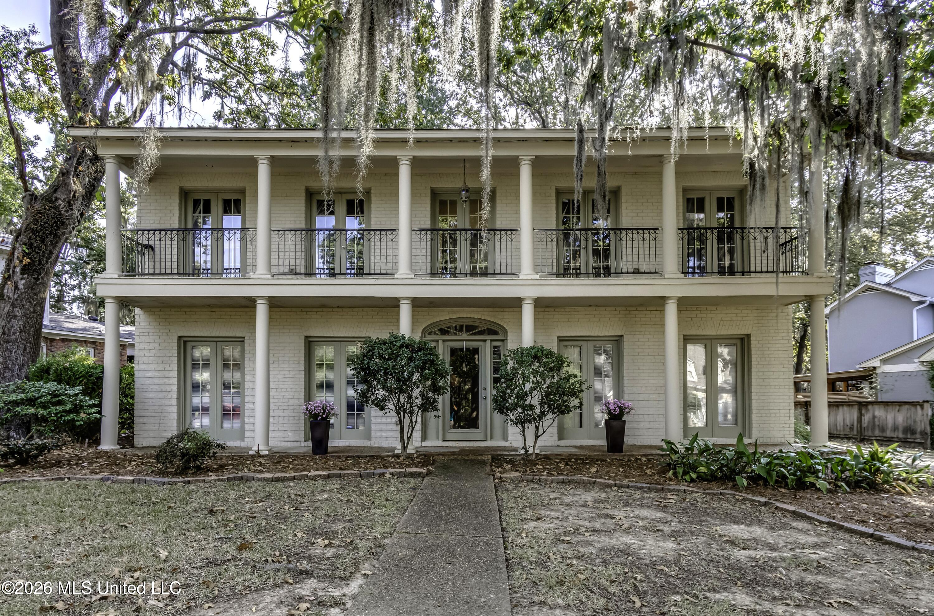 30 Moss Forest Circle Property Photo 1