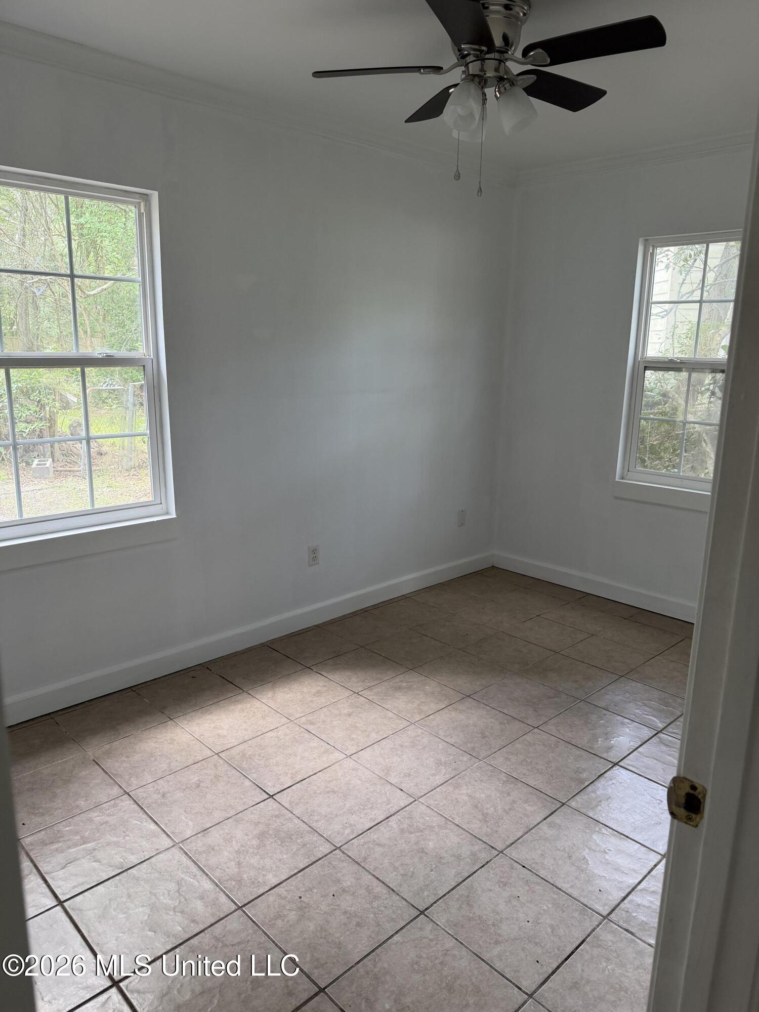 2311 Hester Street Property Photo 8