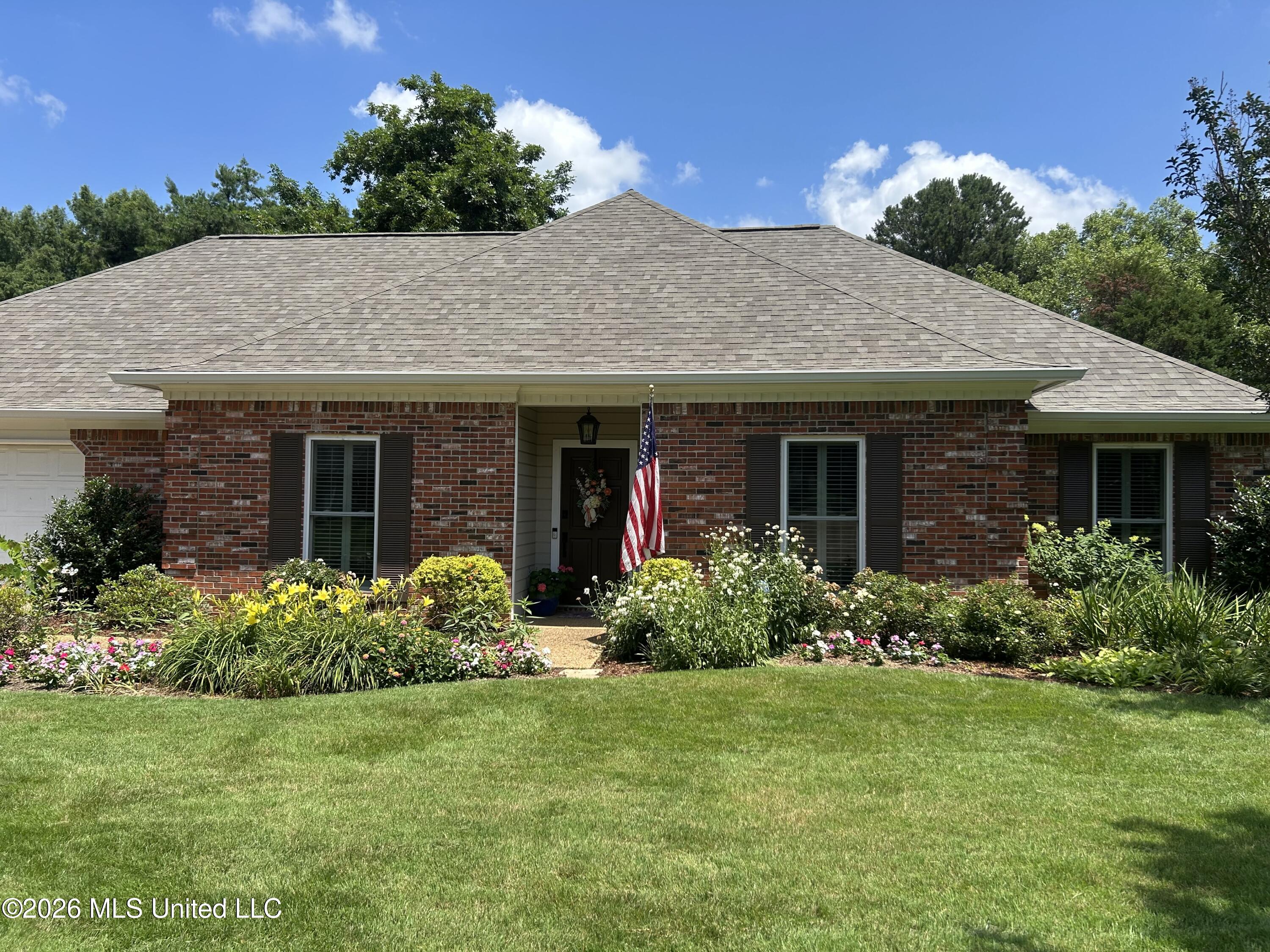 229 Woodrun Drive Property Photo 1