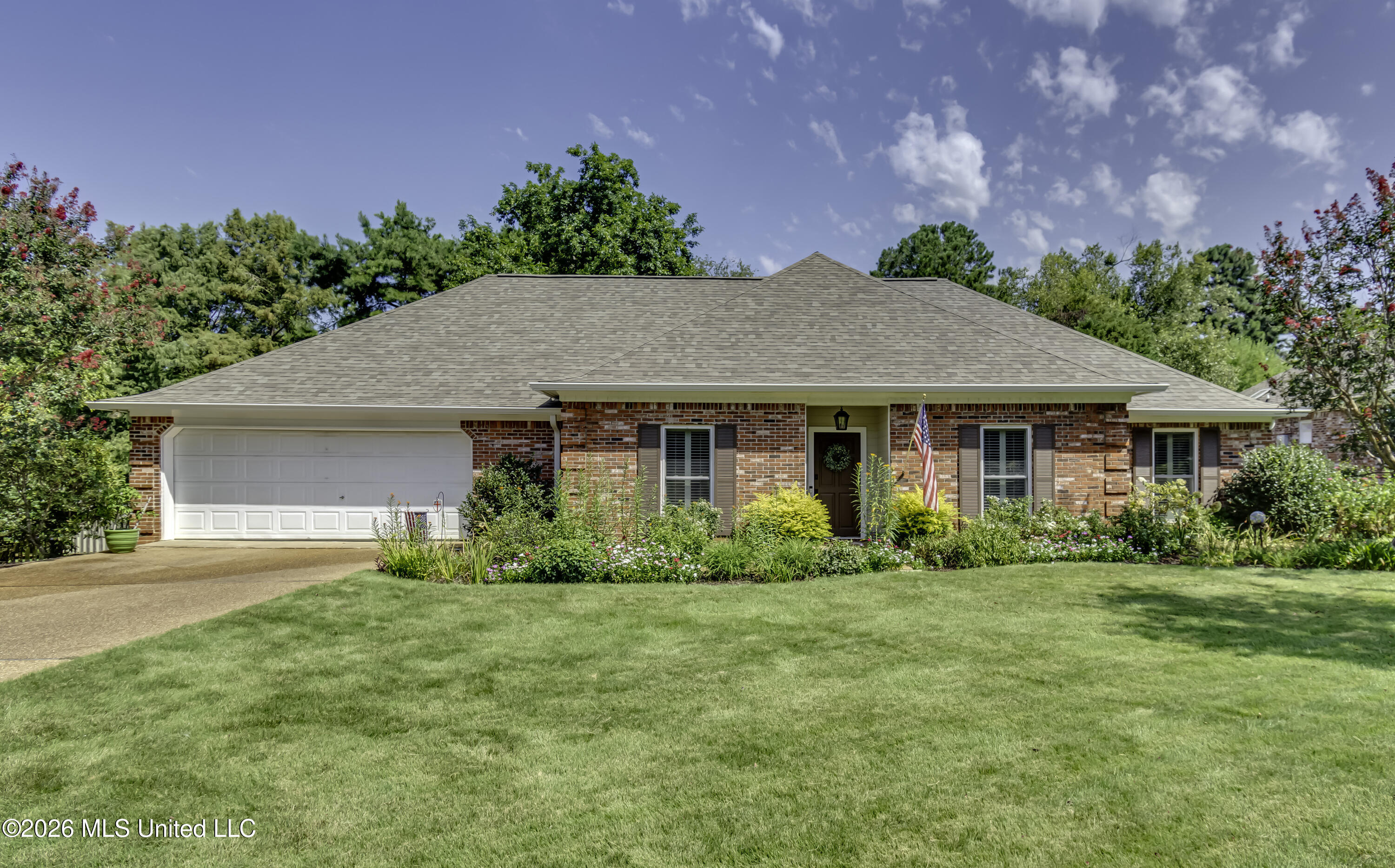 229 Woodrun Drive Property Photo 4