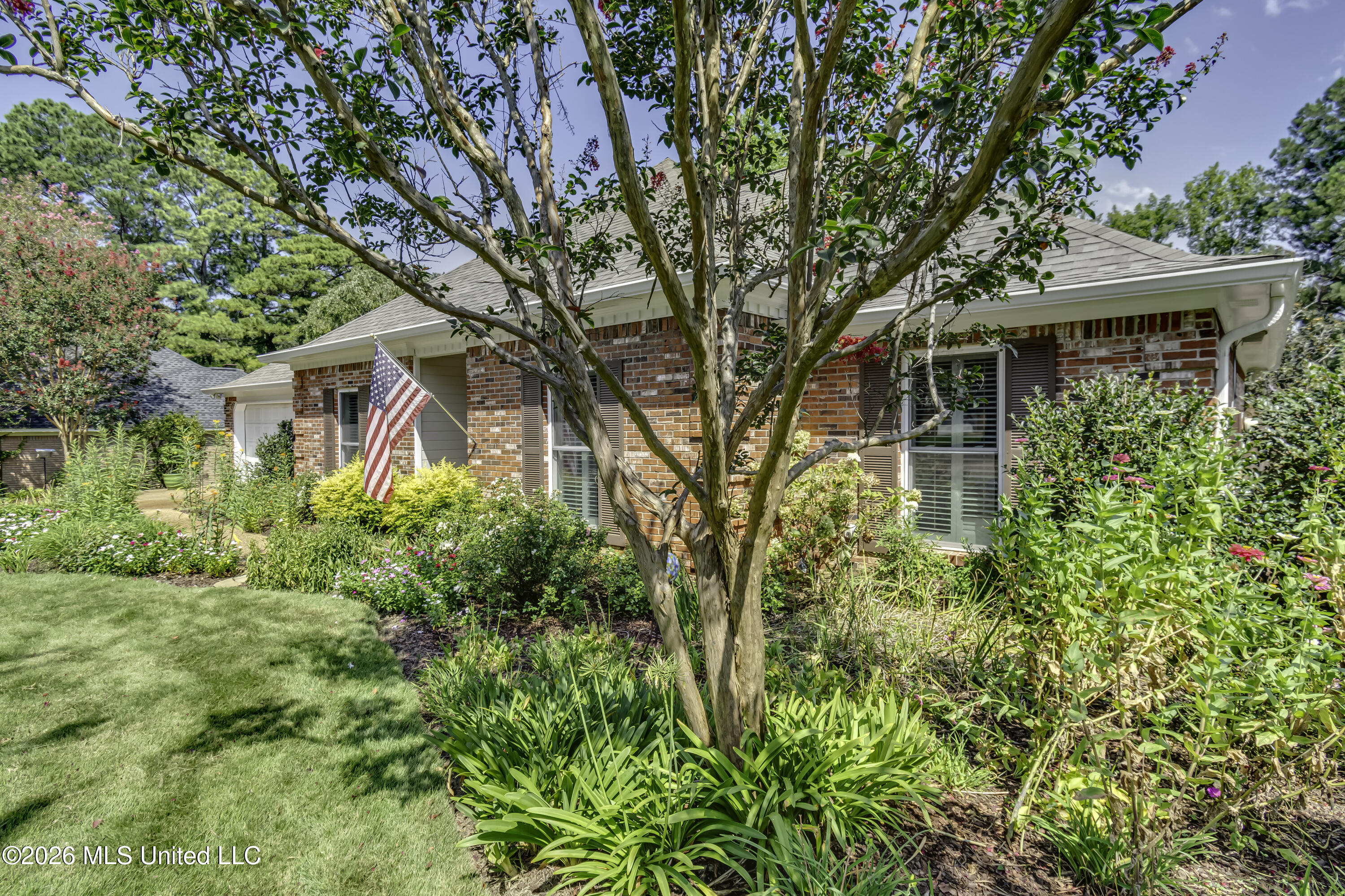 229 Woodrun Drive Property Photo 7