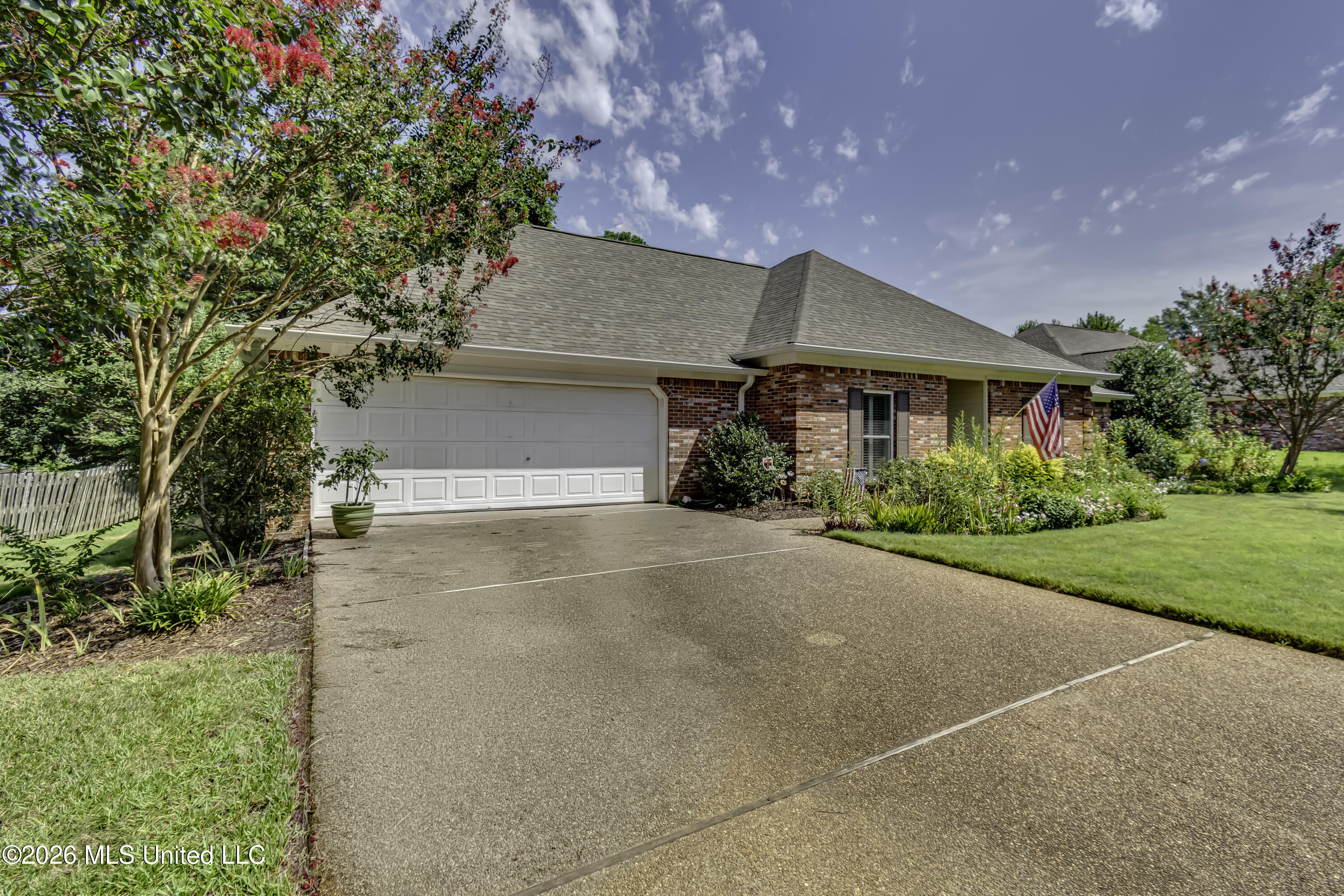 229 Woodrun Drive Property Photo 11