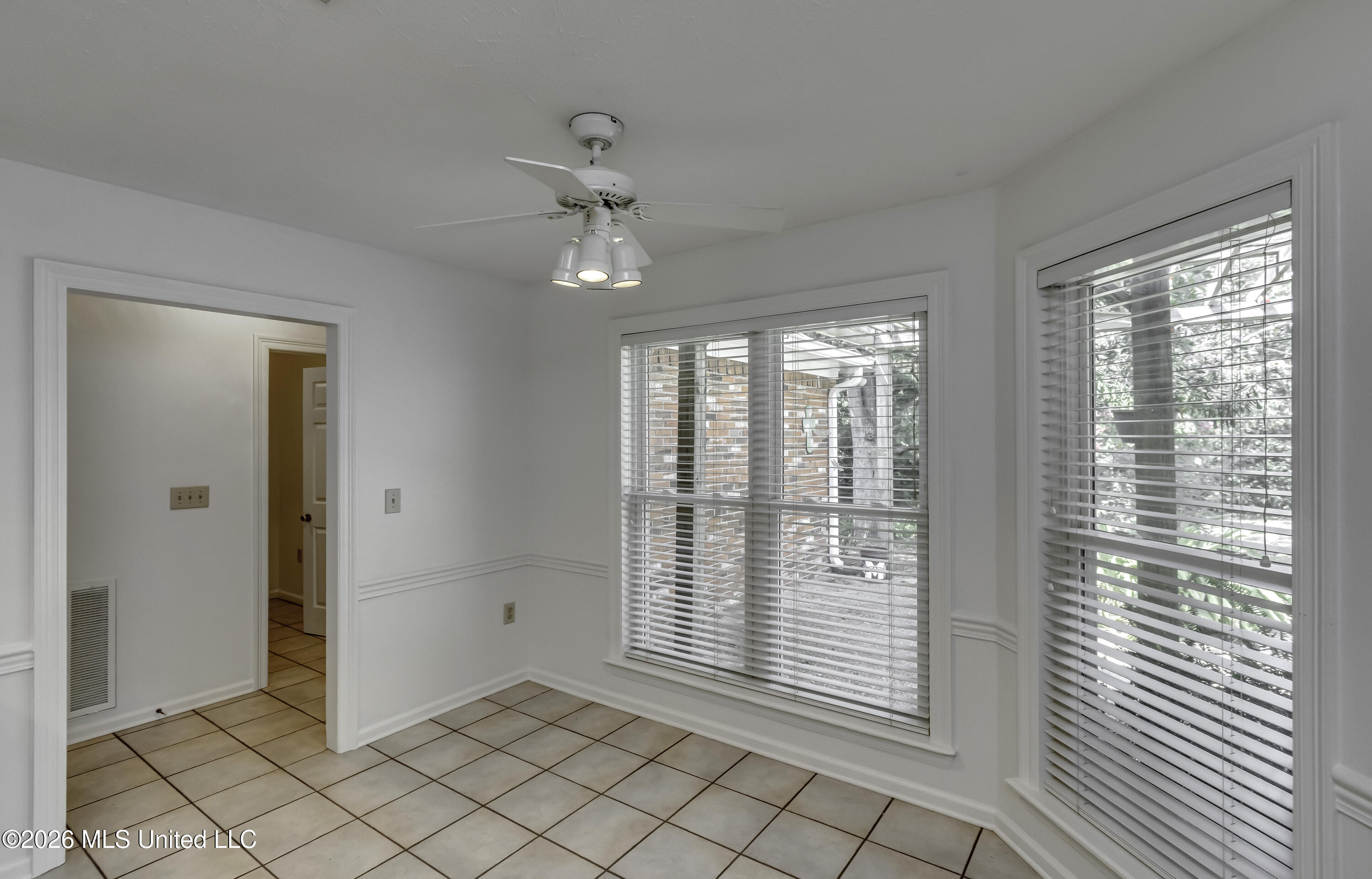 229 Woodrun Drive Property Photo 33