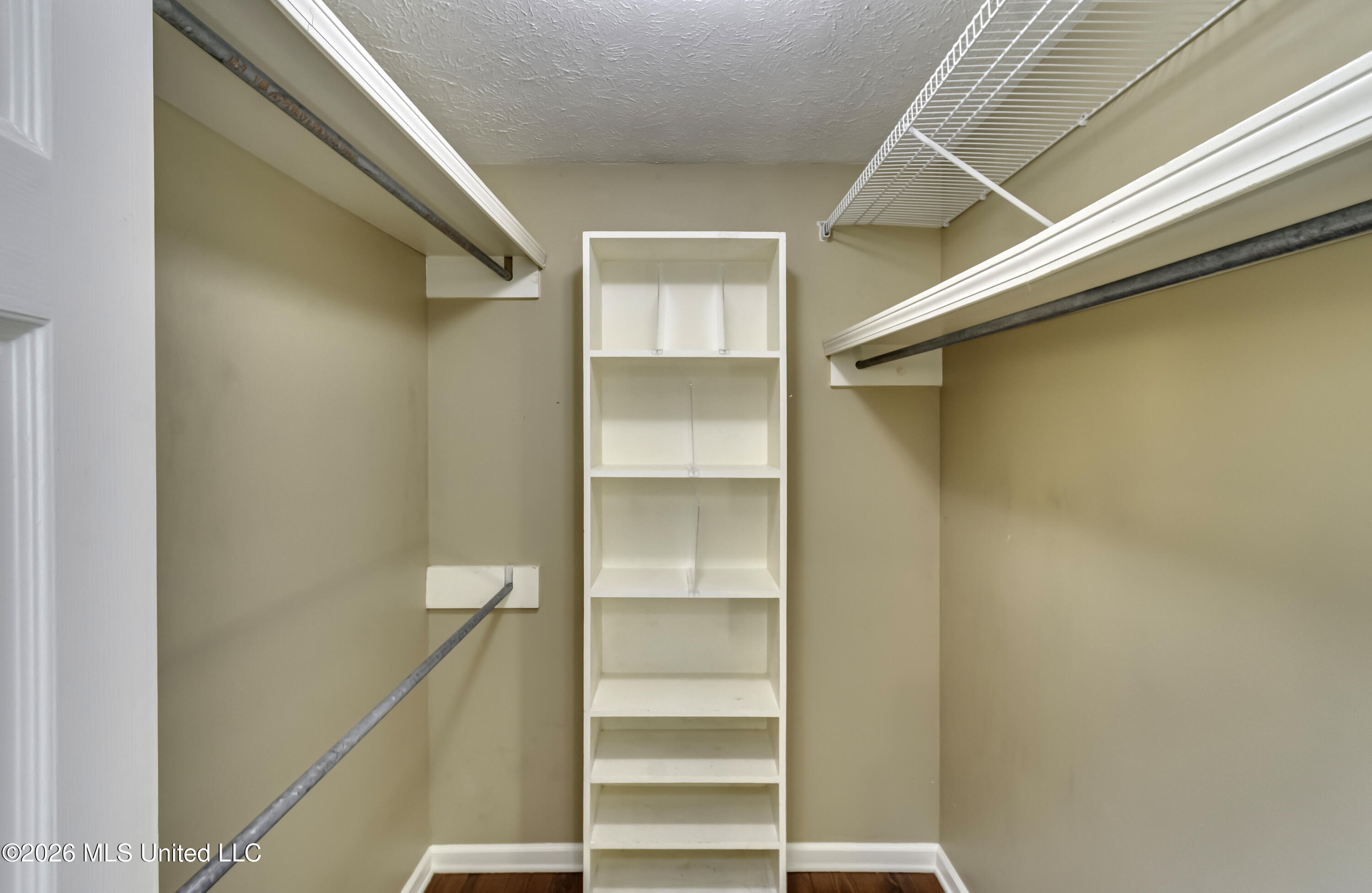 229 Woodrun Drive Property Photo 45