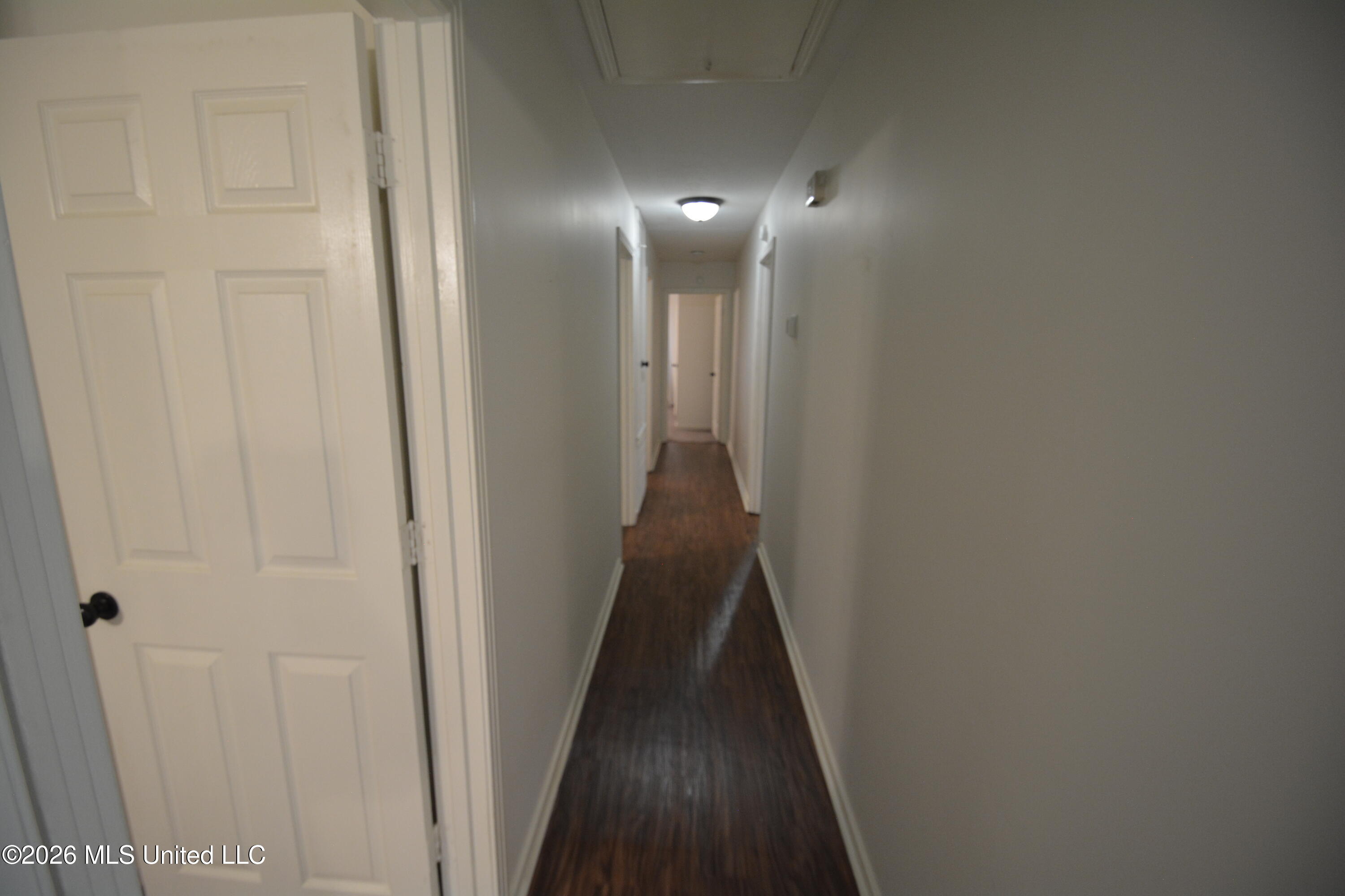 5170 Shirlwood Drive Property Photo 17