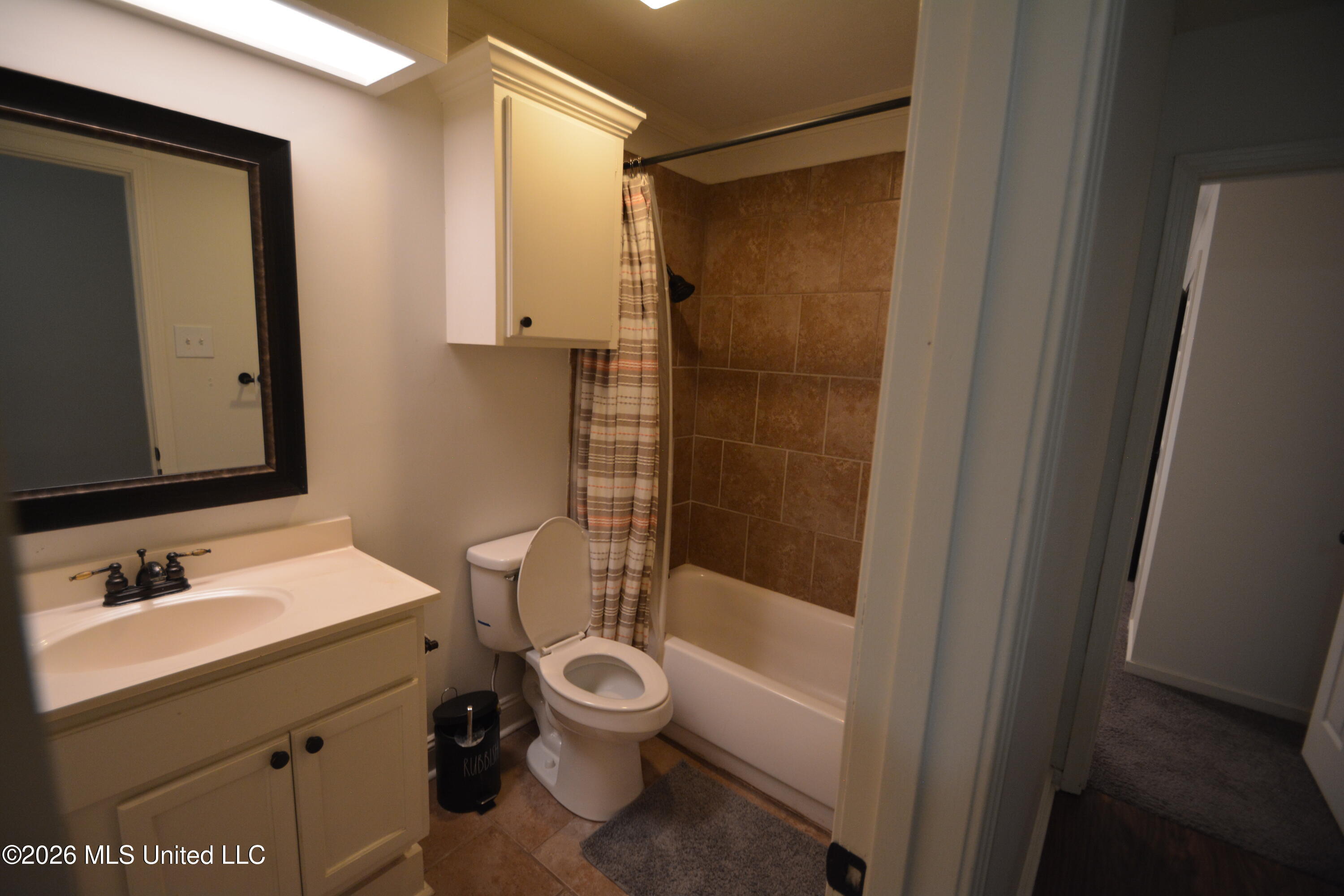 5170 Shirlwood Drive Property Photo 19