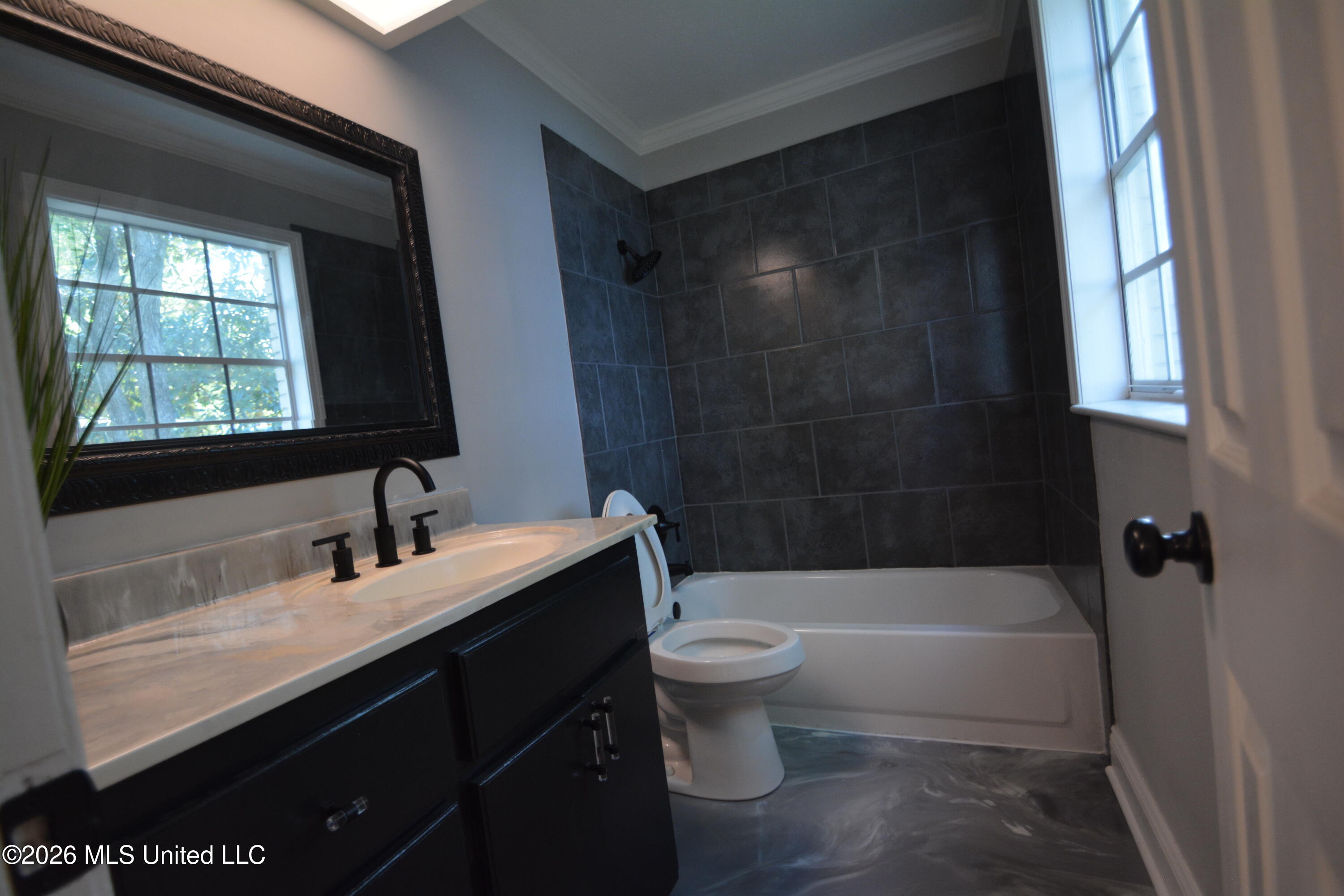 5170 Shirlwood Drive Property Photo 21
