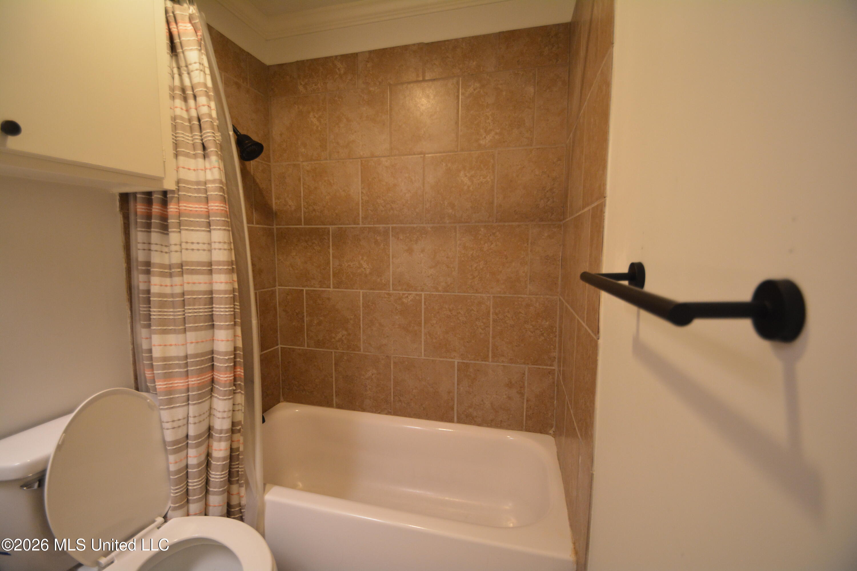 5170 Shirlwood Drive Property Photo 22