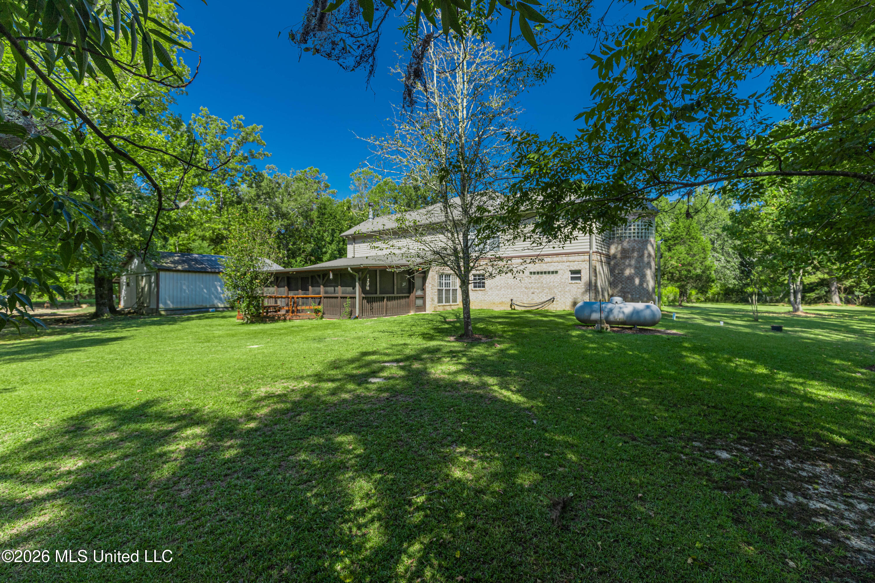 594 Basswood Cove Property Photo 11