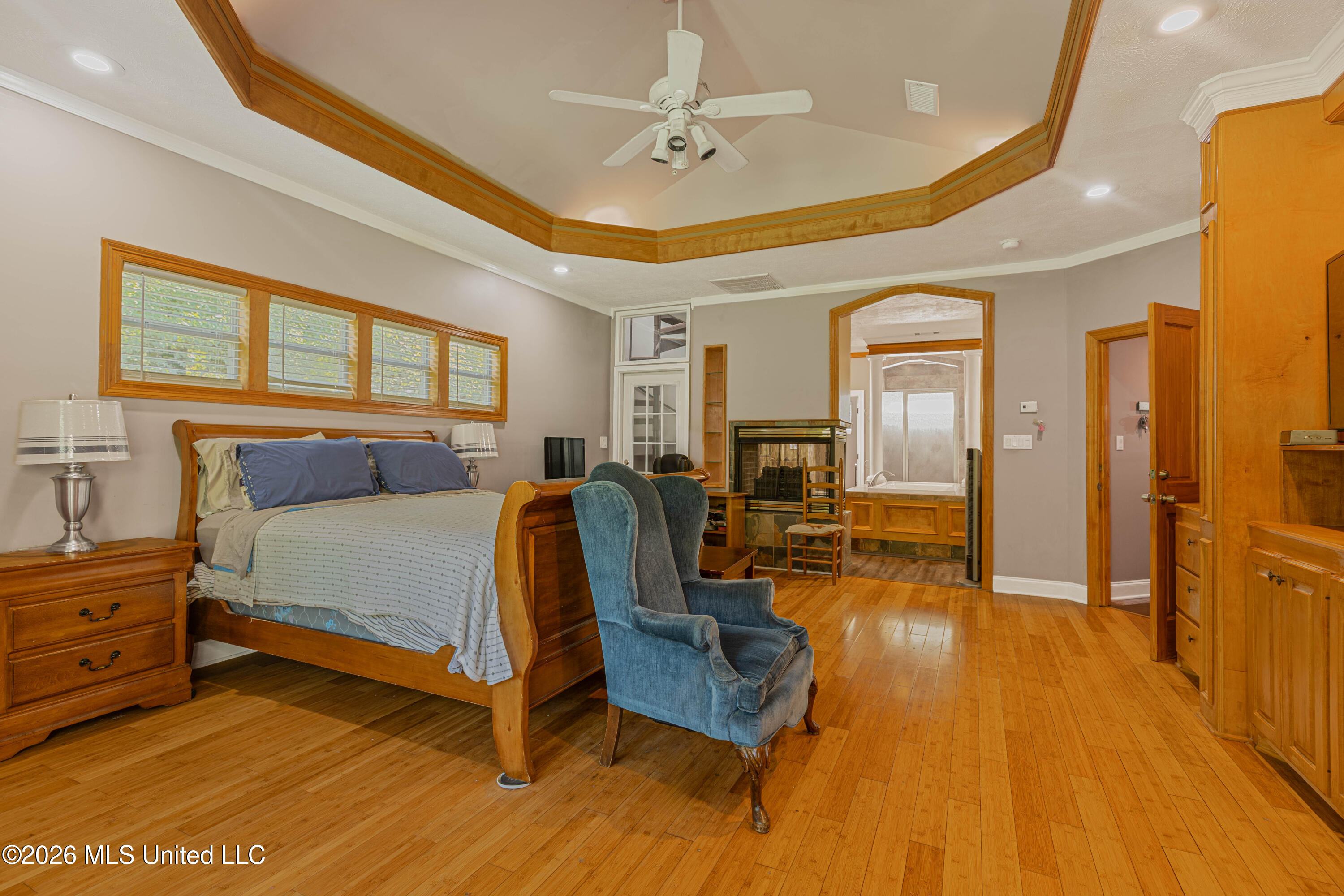 594 Basswood Cove Property Photo 33