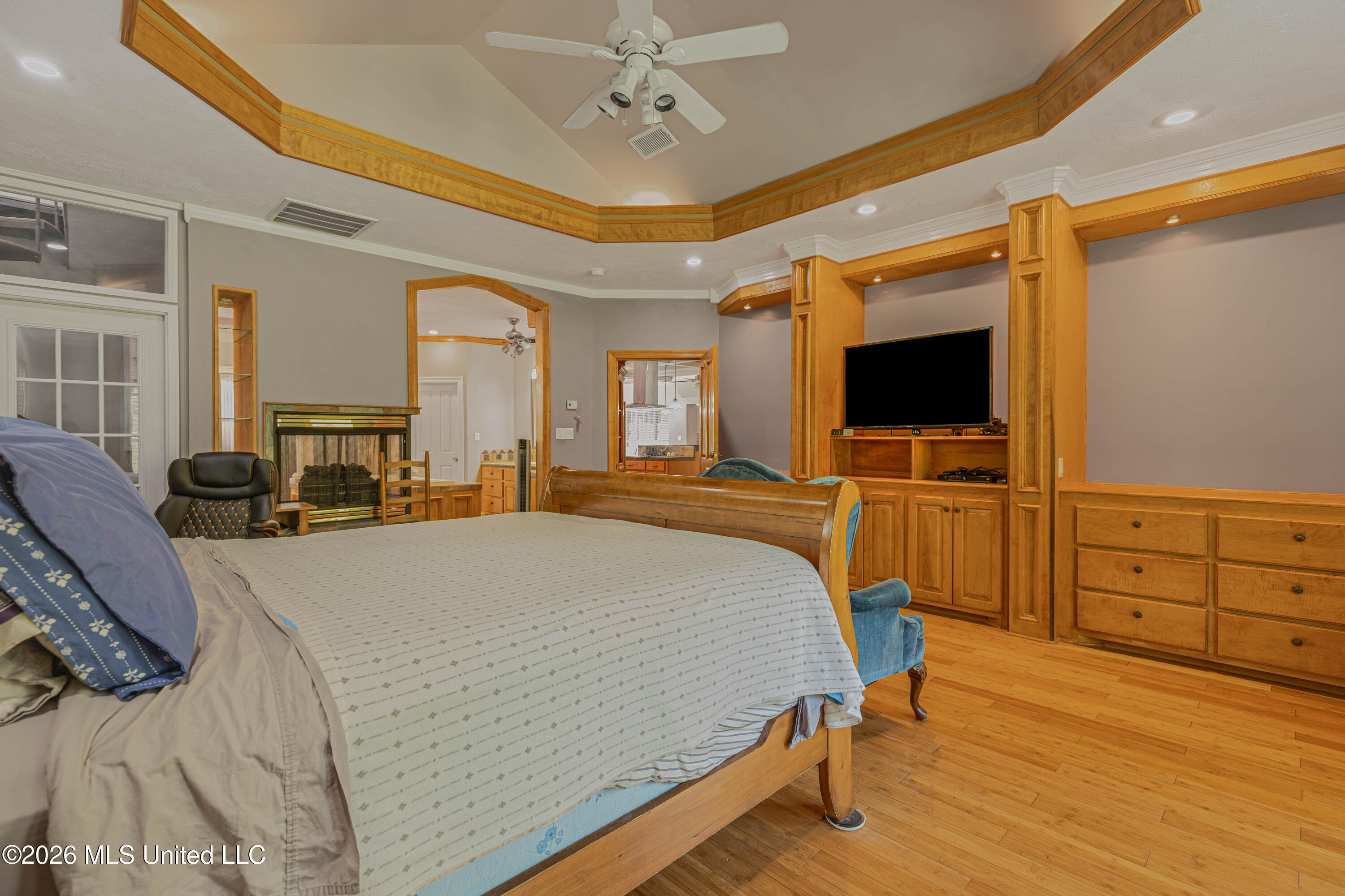594 Basswood Cove Property Photo 34