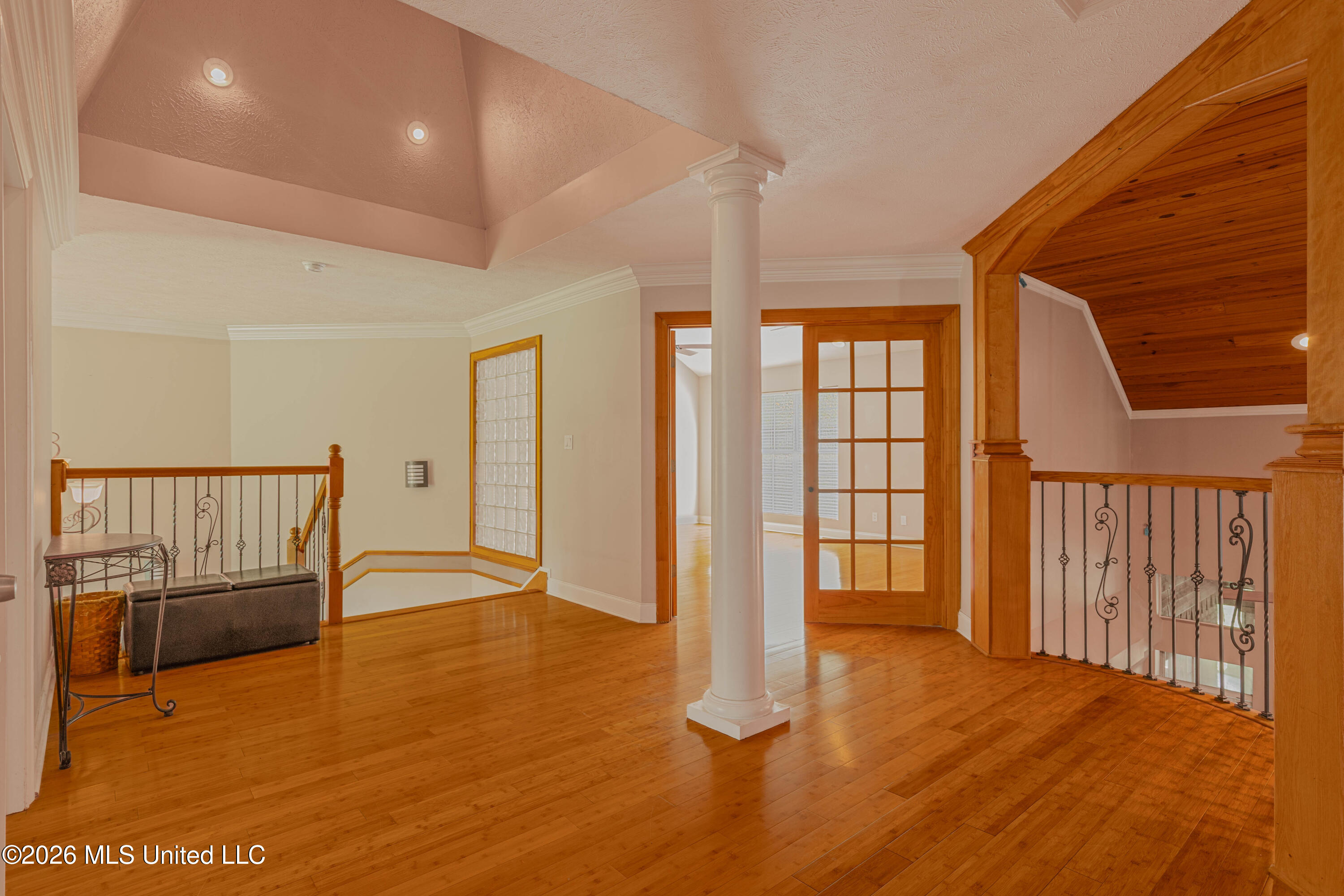 594 Basswood Cove Property Photo 46