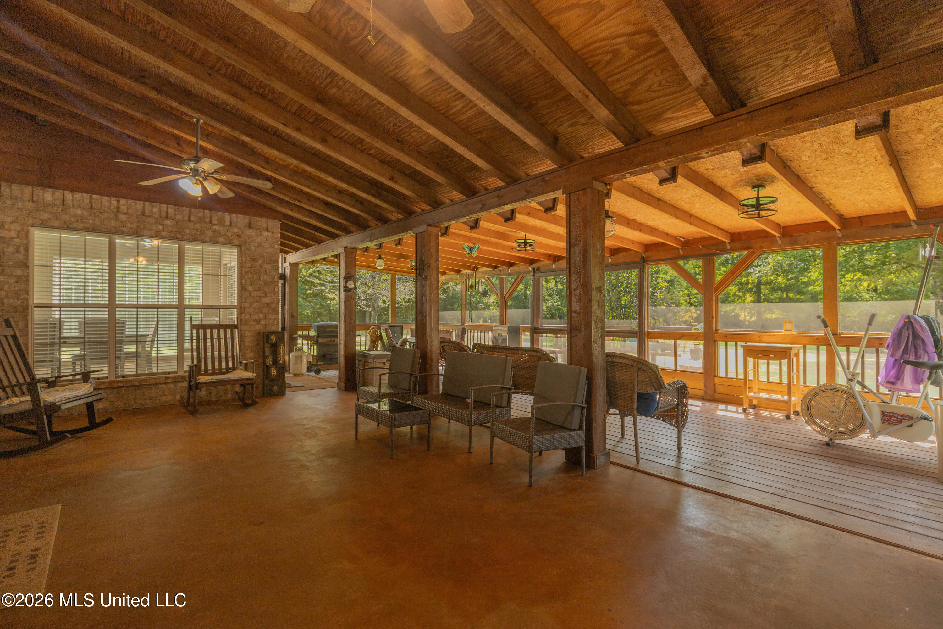 594 Basswood Cove Property Photo 61
