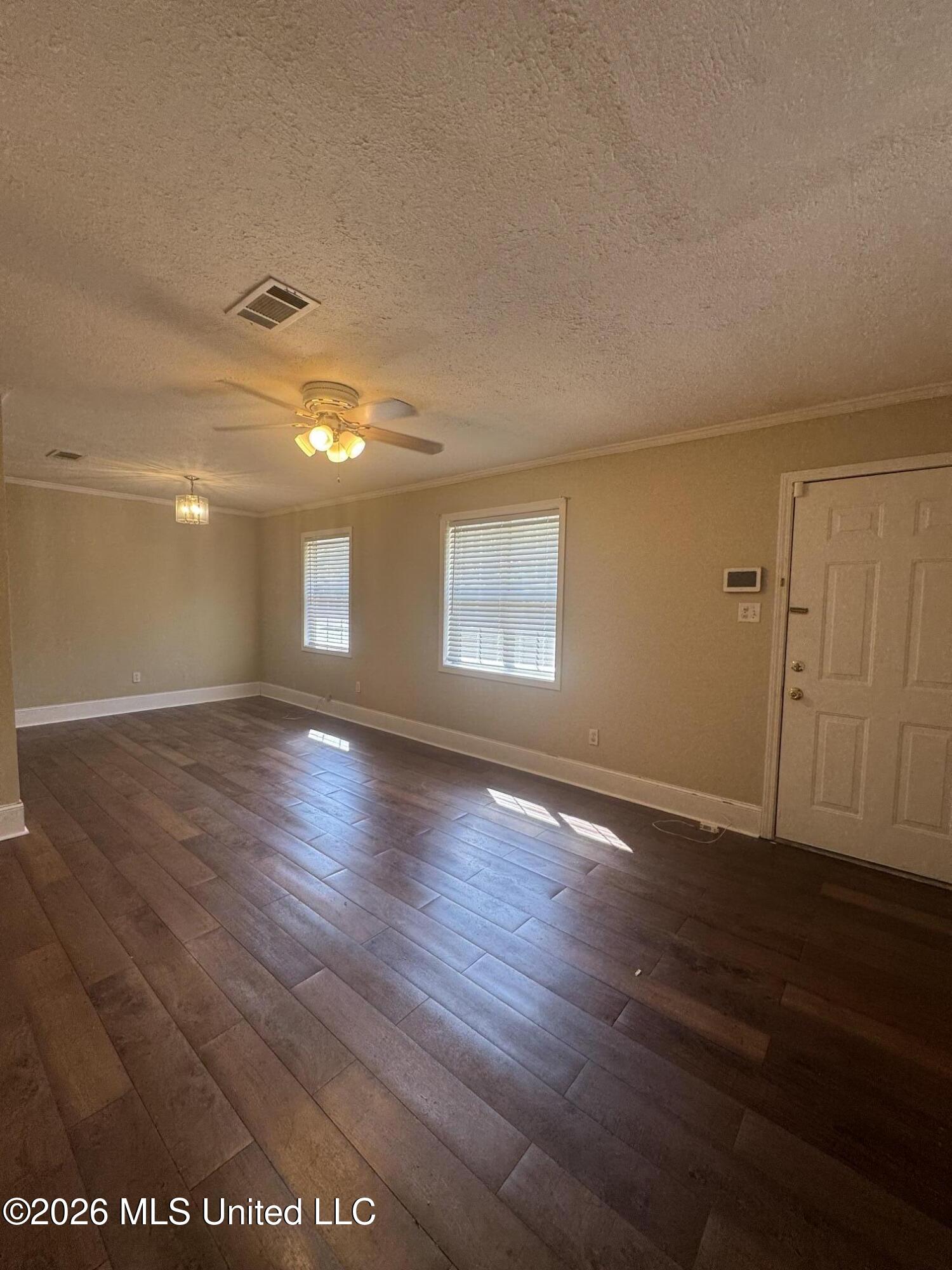250 Winfield Street Property Photo 3