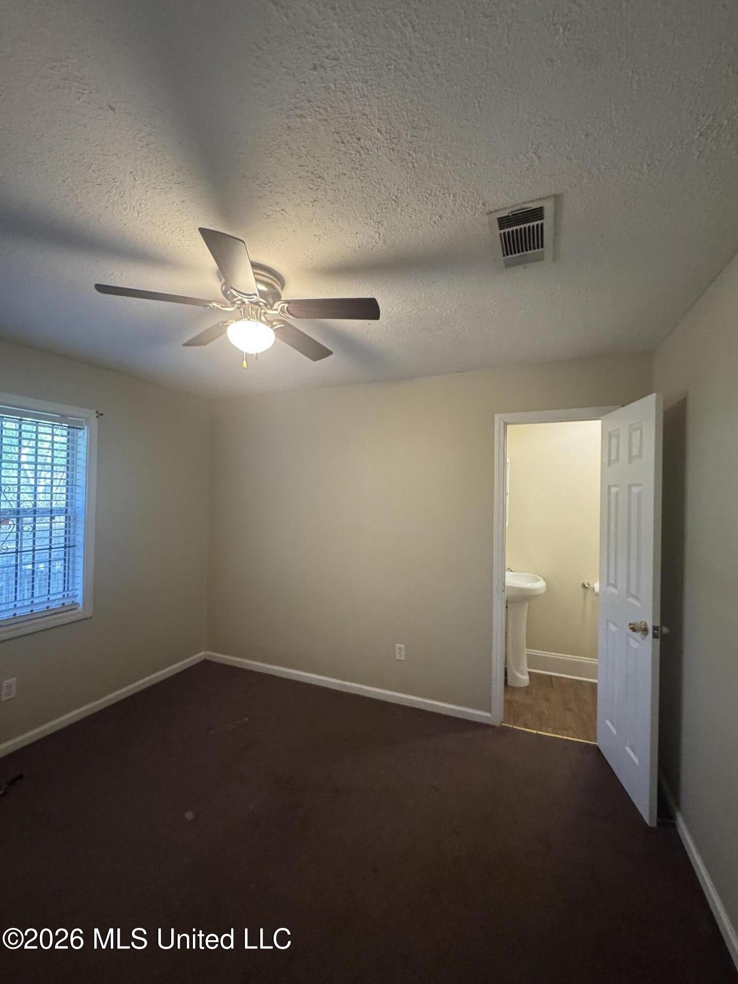250 Winfield Street Property Photo 7
