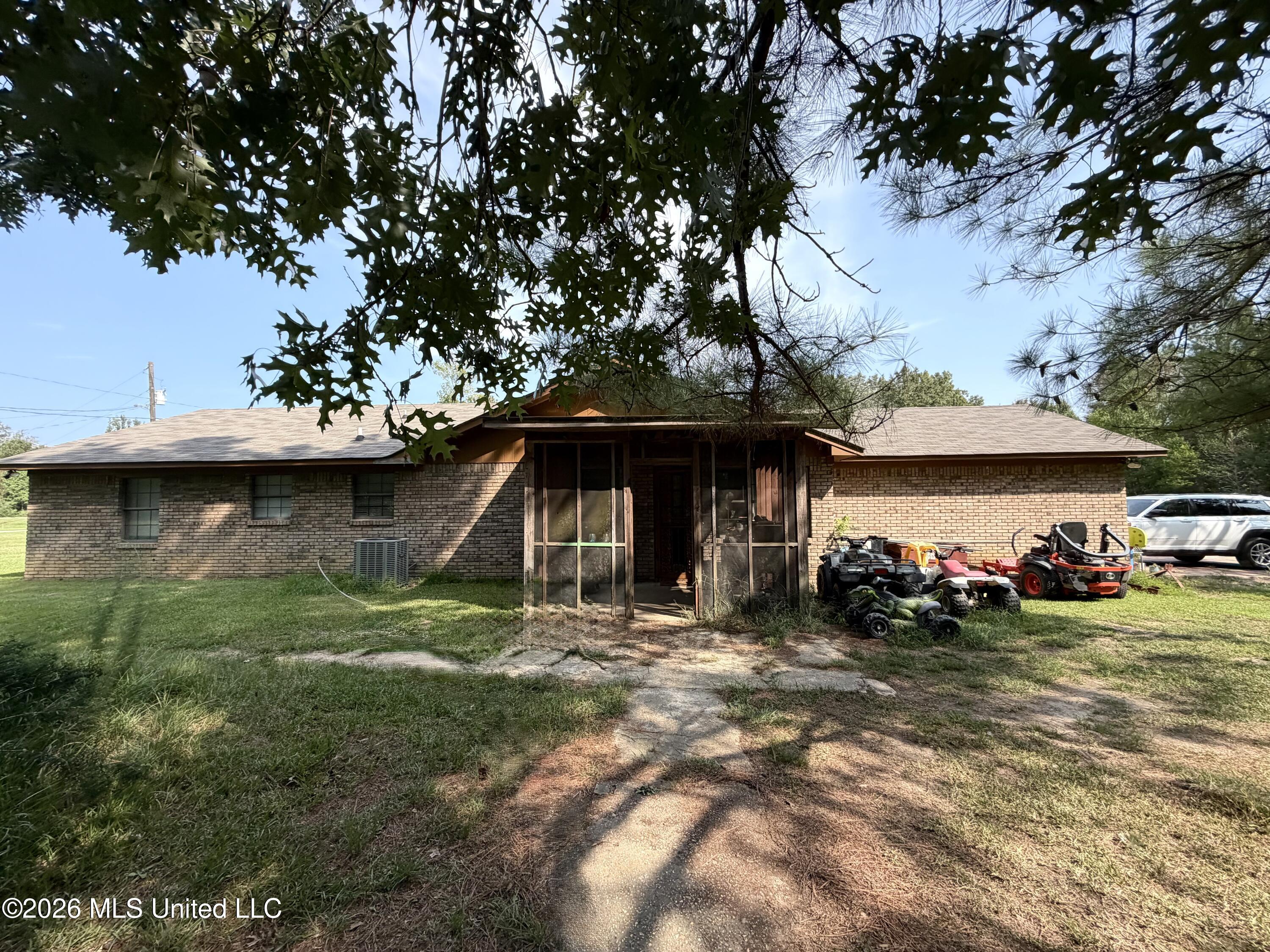 961 Dunn-ratcliff Road Property Photo 5