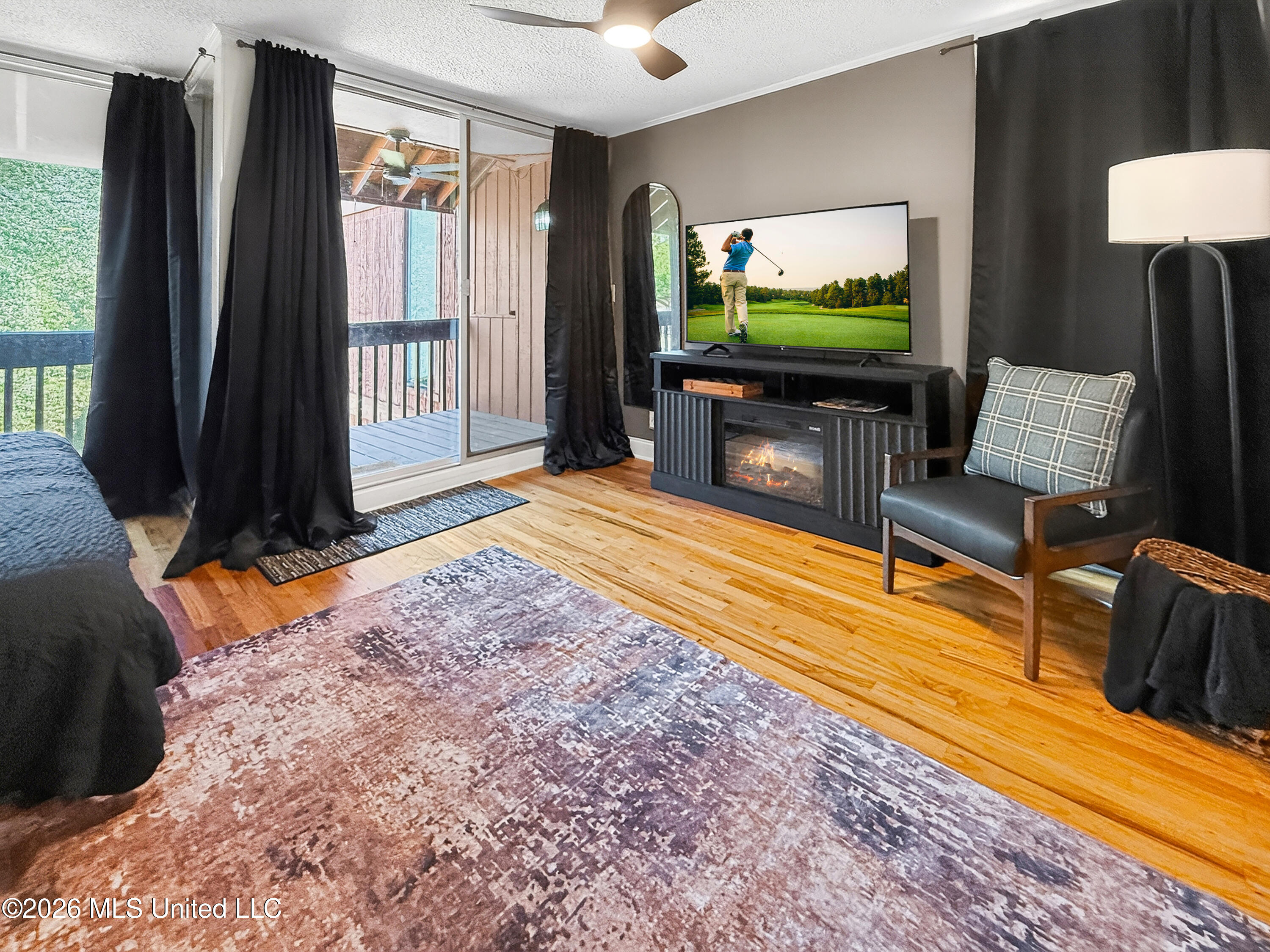 217 Lakeside Villa Property Photo 4