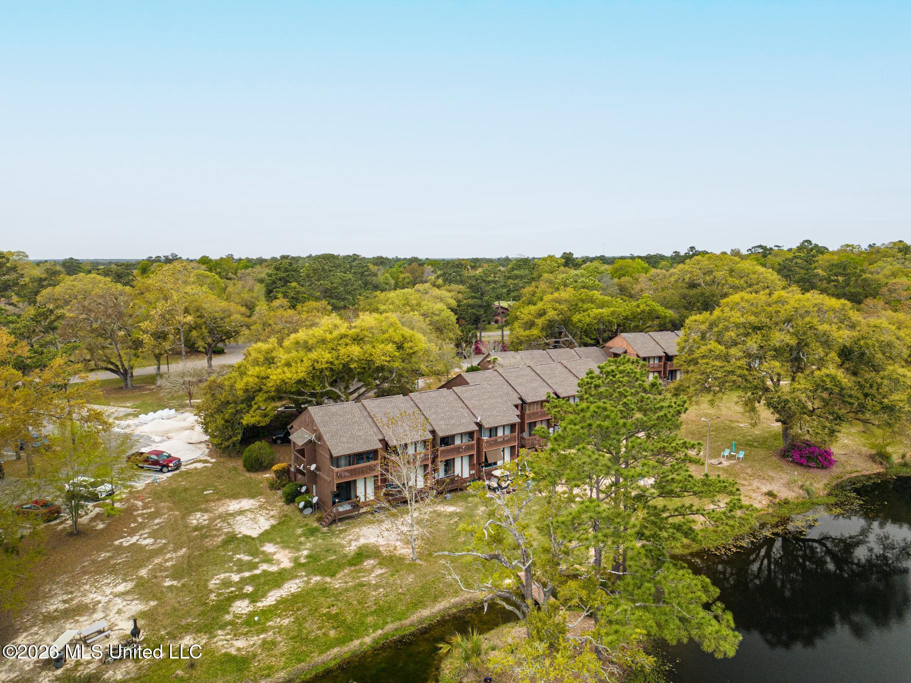 217 Lakeside Villa Property Photo 13