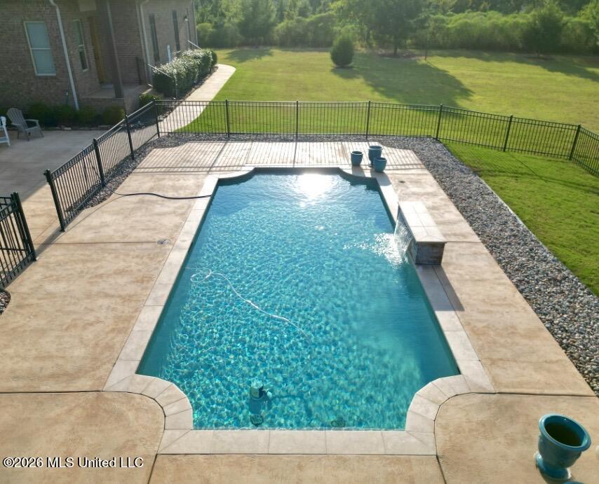 129 Churchill Place Property Photo 4