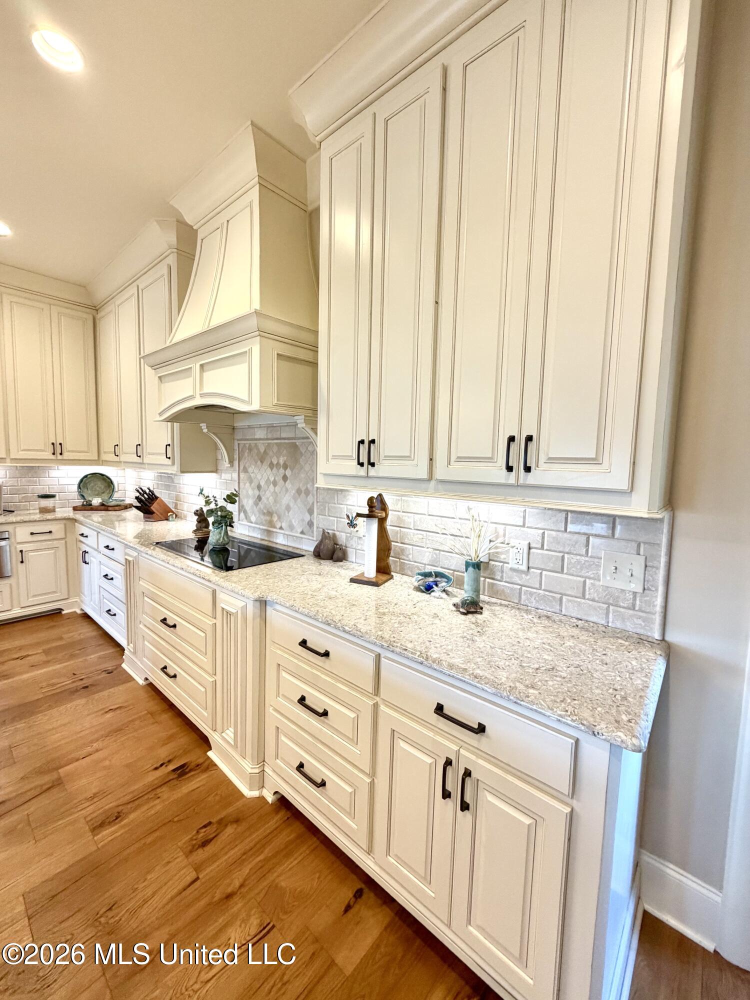 129 Churchill Place Property Photo 25