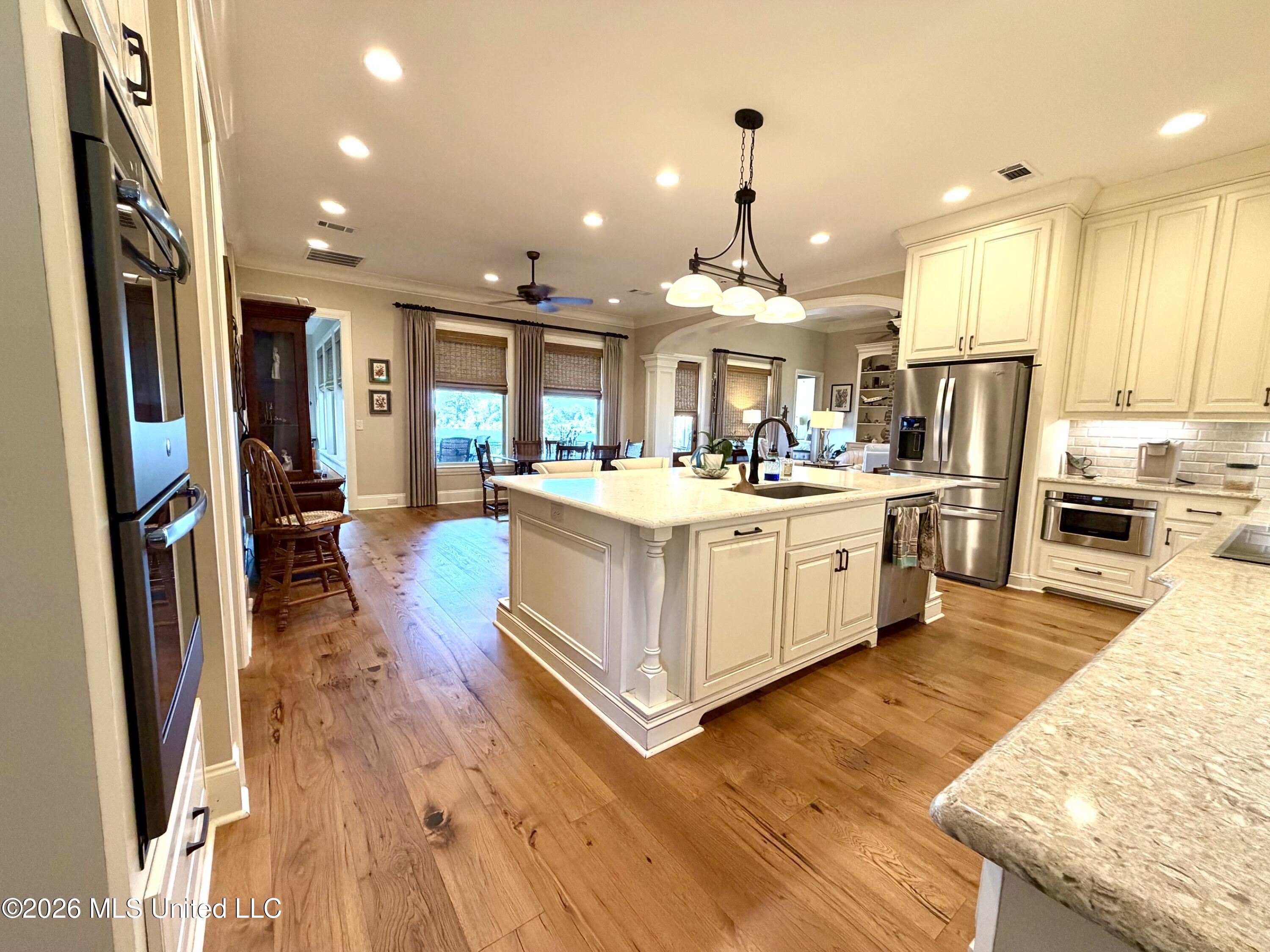 129 Churchill Place Property Photo 28