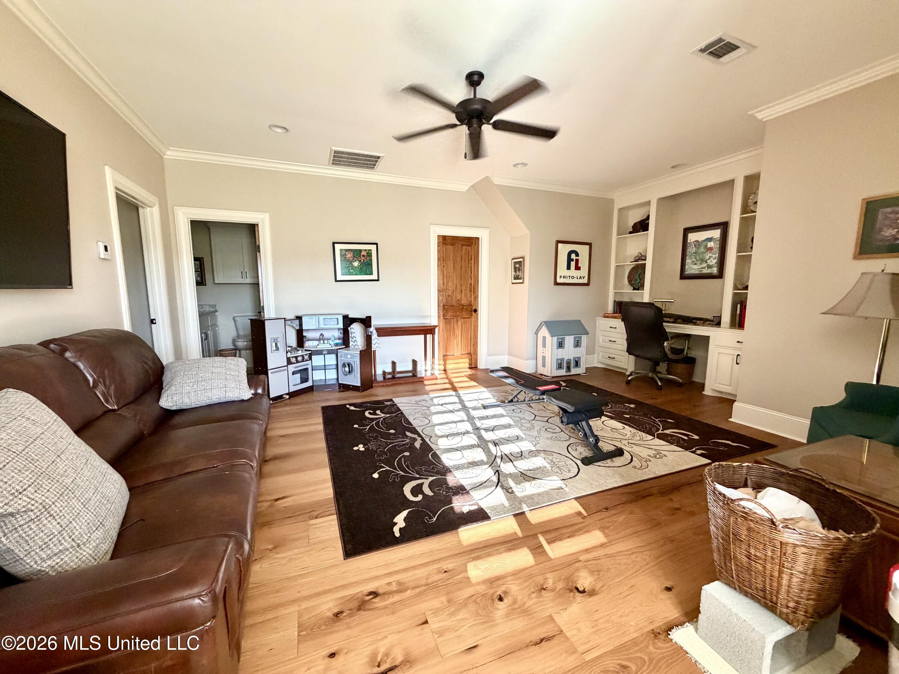 129 Churchill Place Property Photo 47