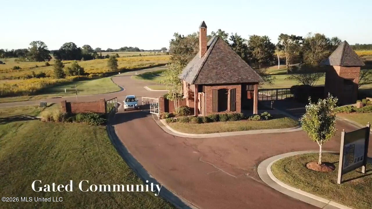 129 Churchill Place Property Photo 58