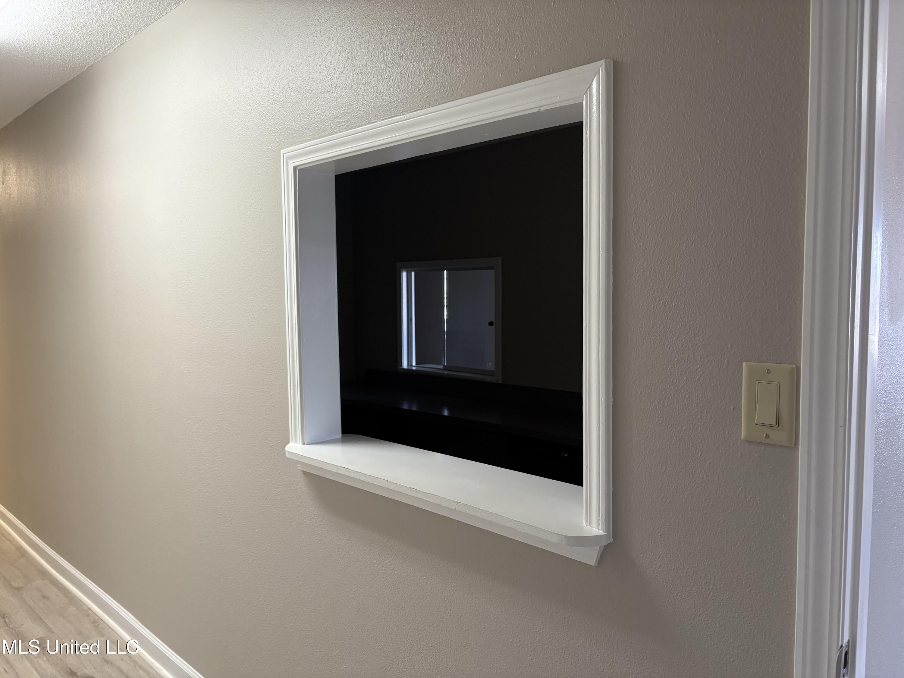 15465 Oak Lane Property Photo 10