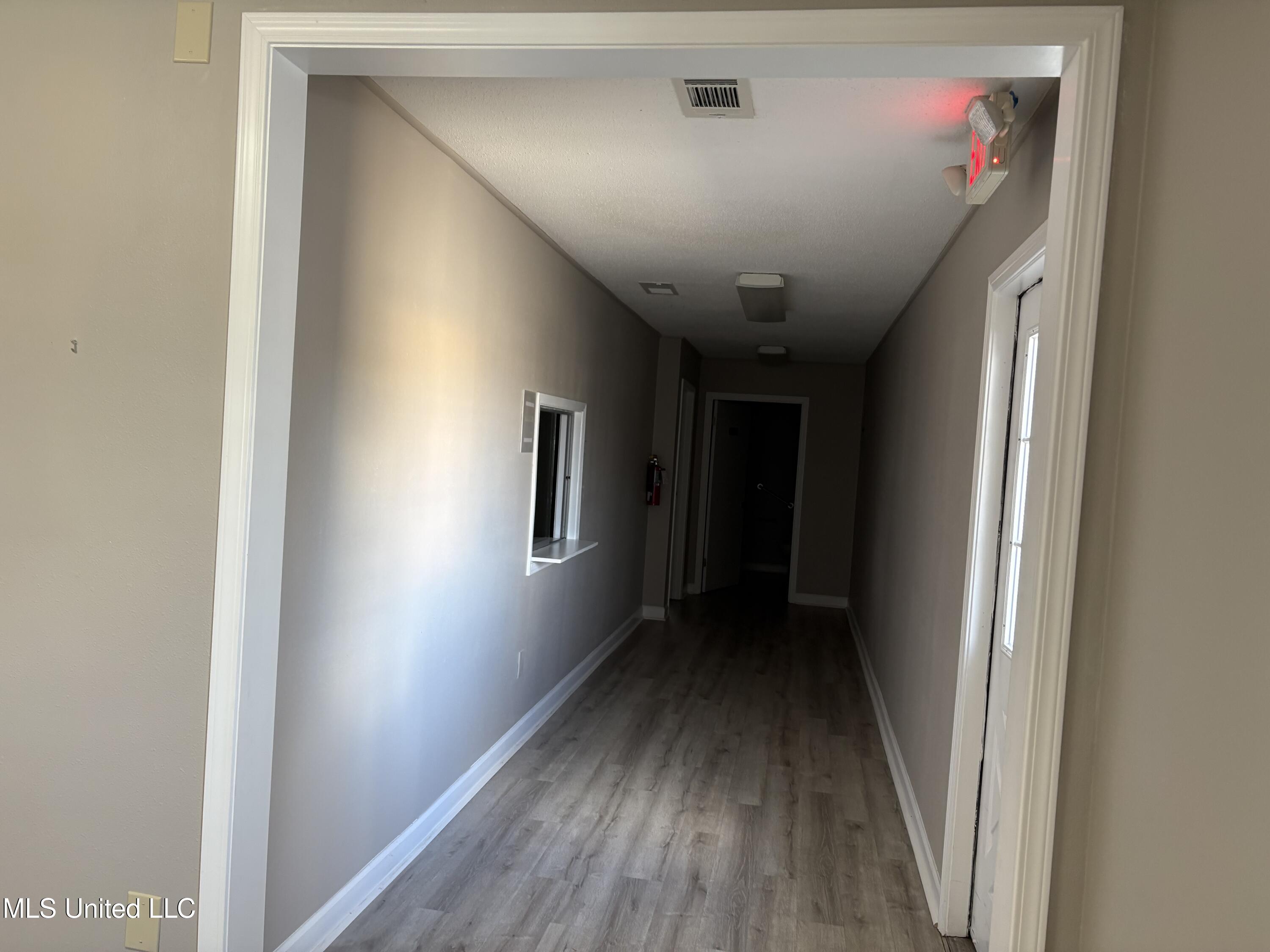 15465 Oak Lane Property Photo 25