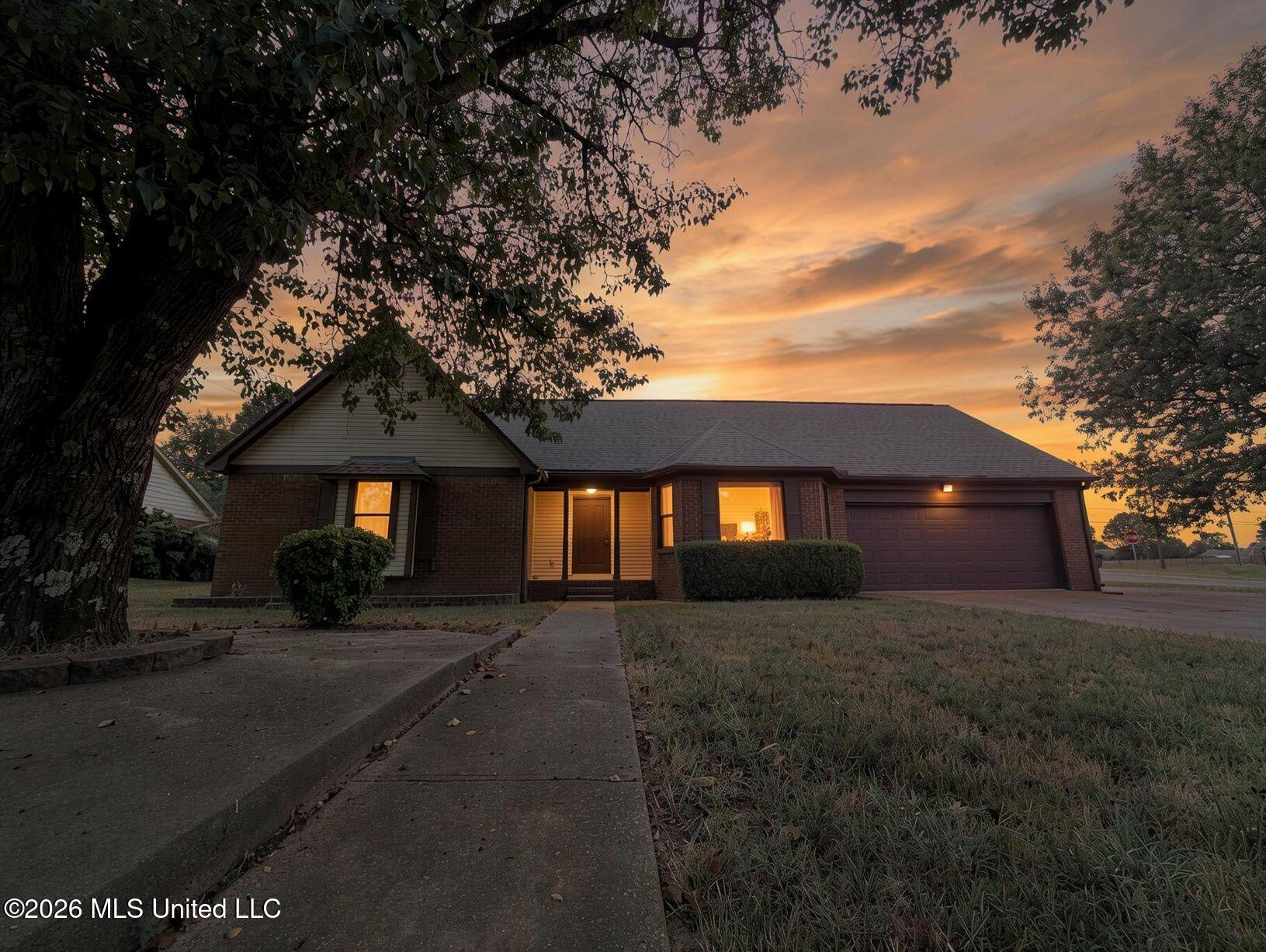 7211 Grove Park Road Property Photo 1