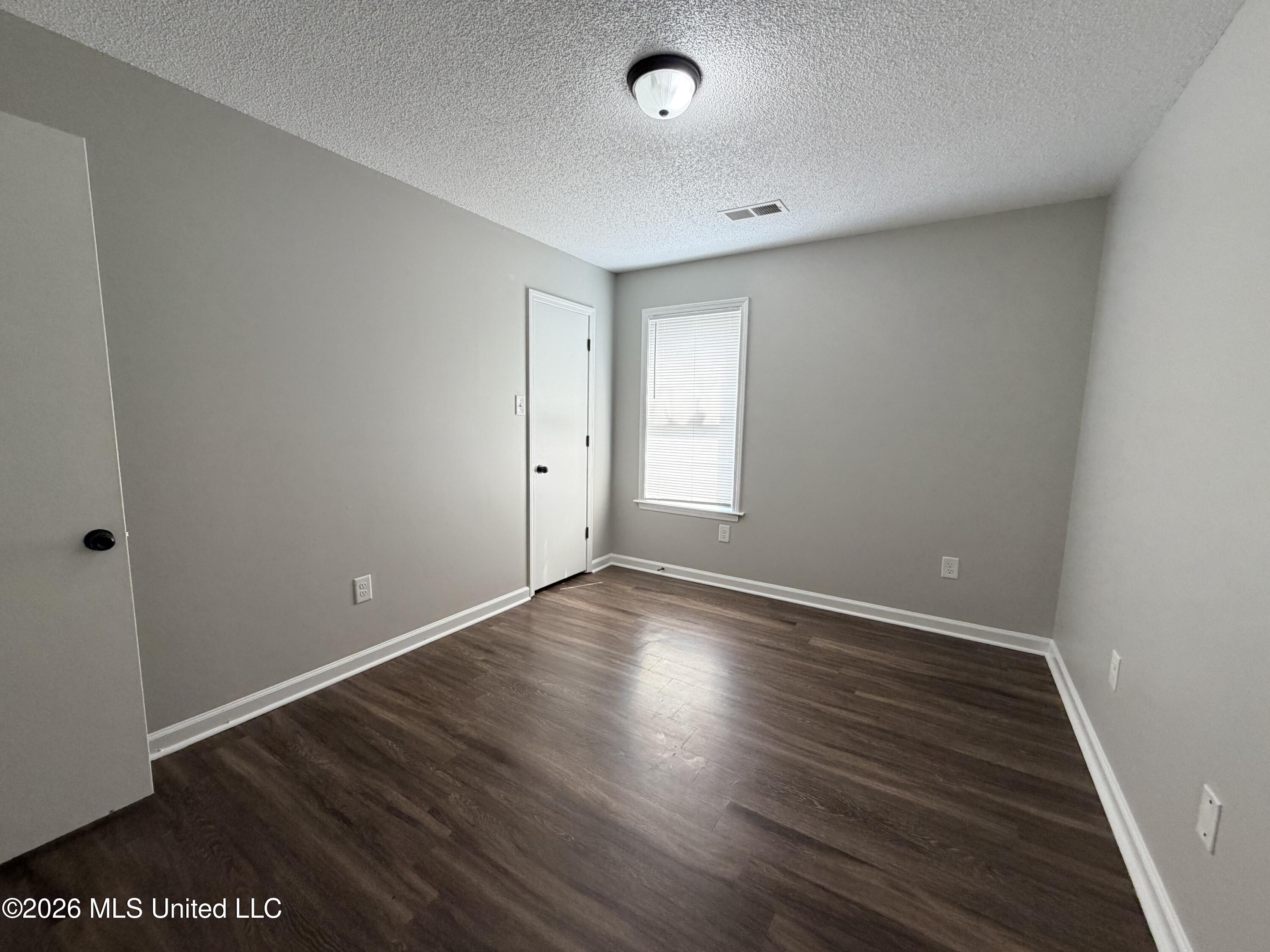 7211 Grove Park Road Property Photo 23
