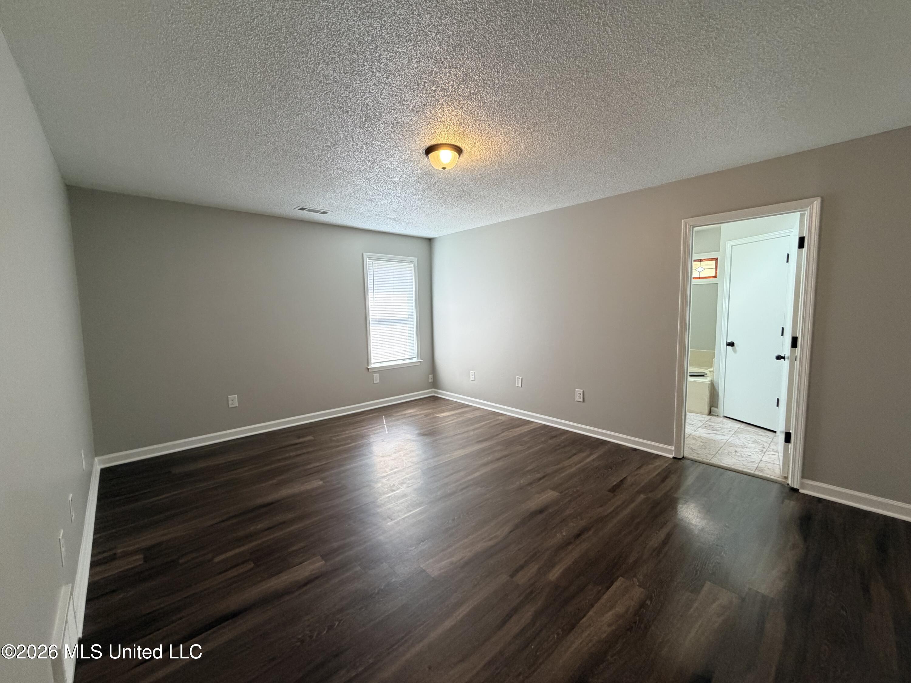 7211 Grove Park Road Property Photo 24