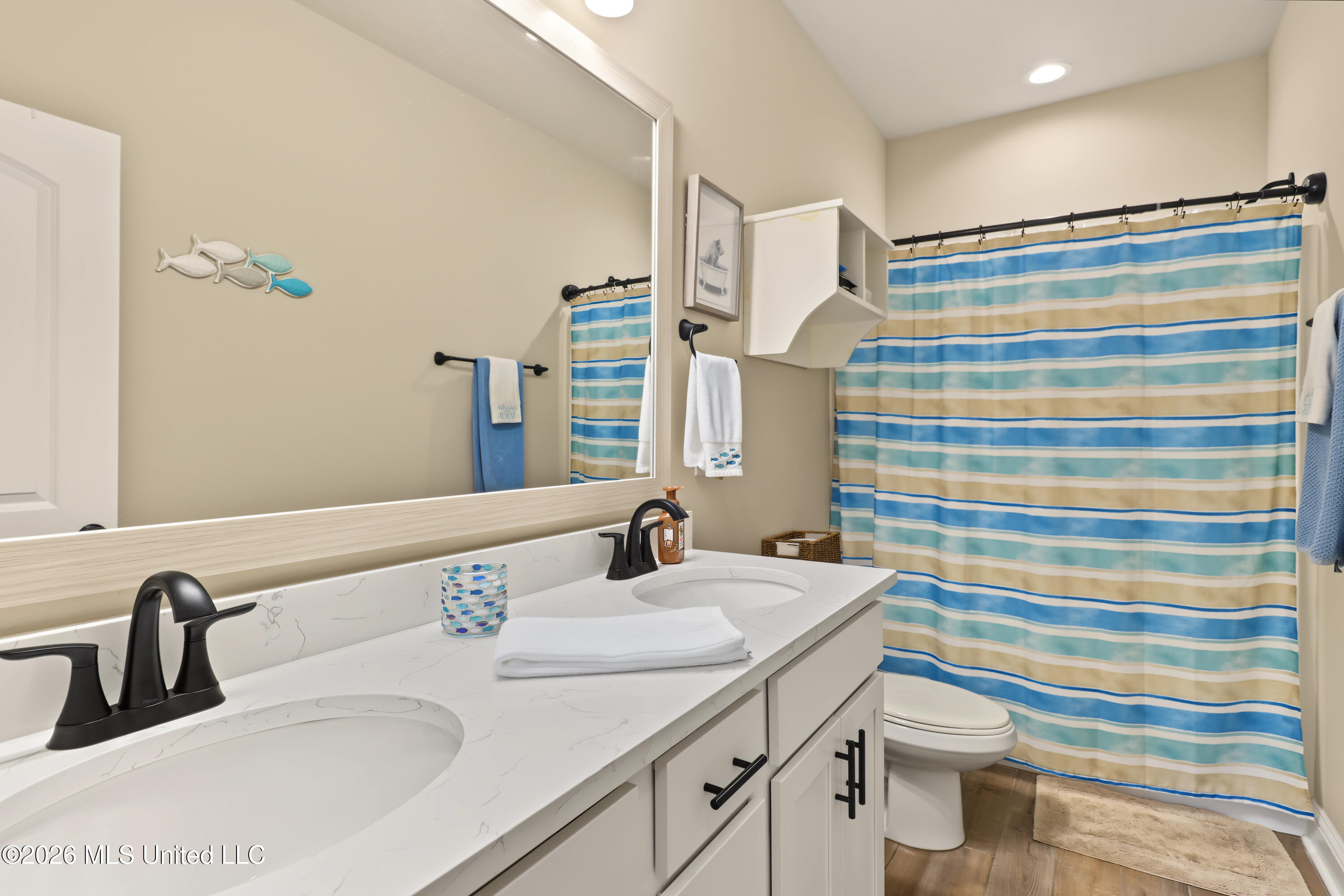 6814 Rolling Green Drive Property Photo 20