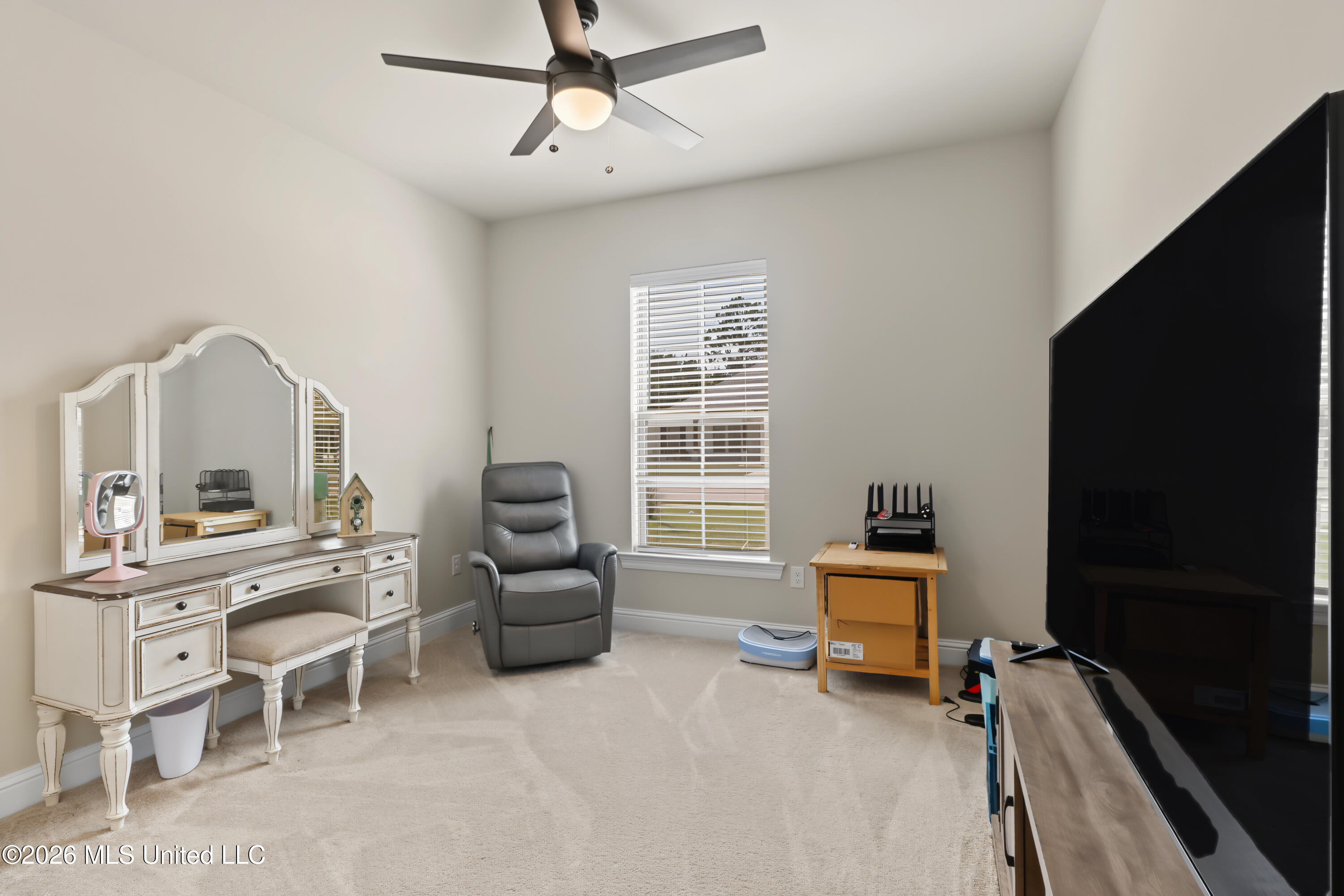 6814 Rolling Green Drive Property Photo 23