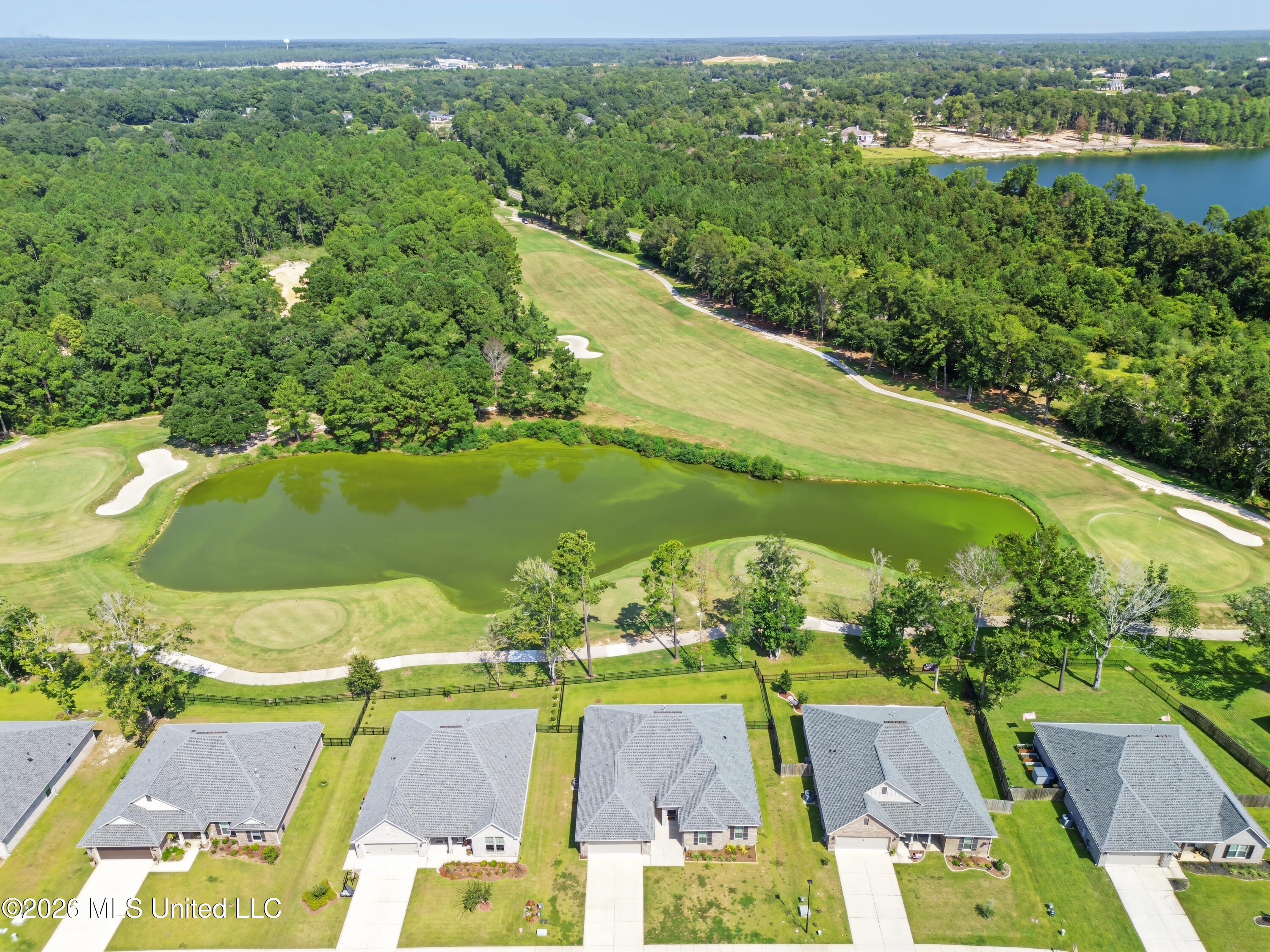 6814 Rolling Green Drive Property Photo 29
