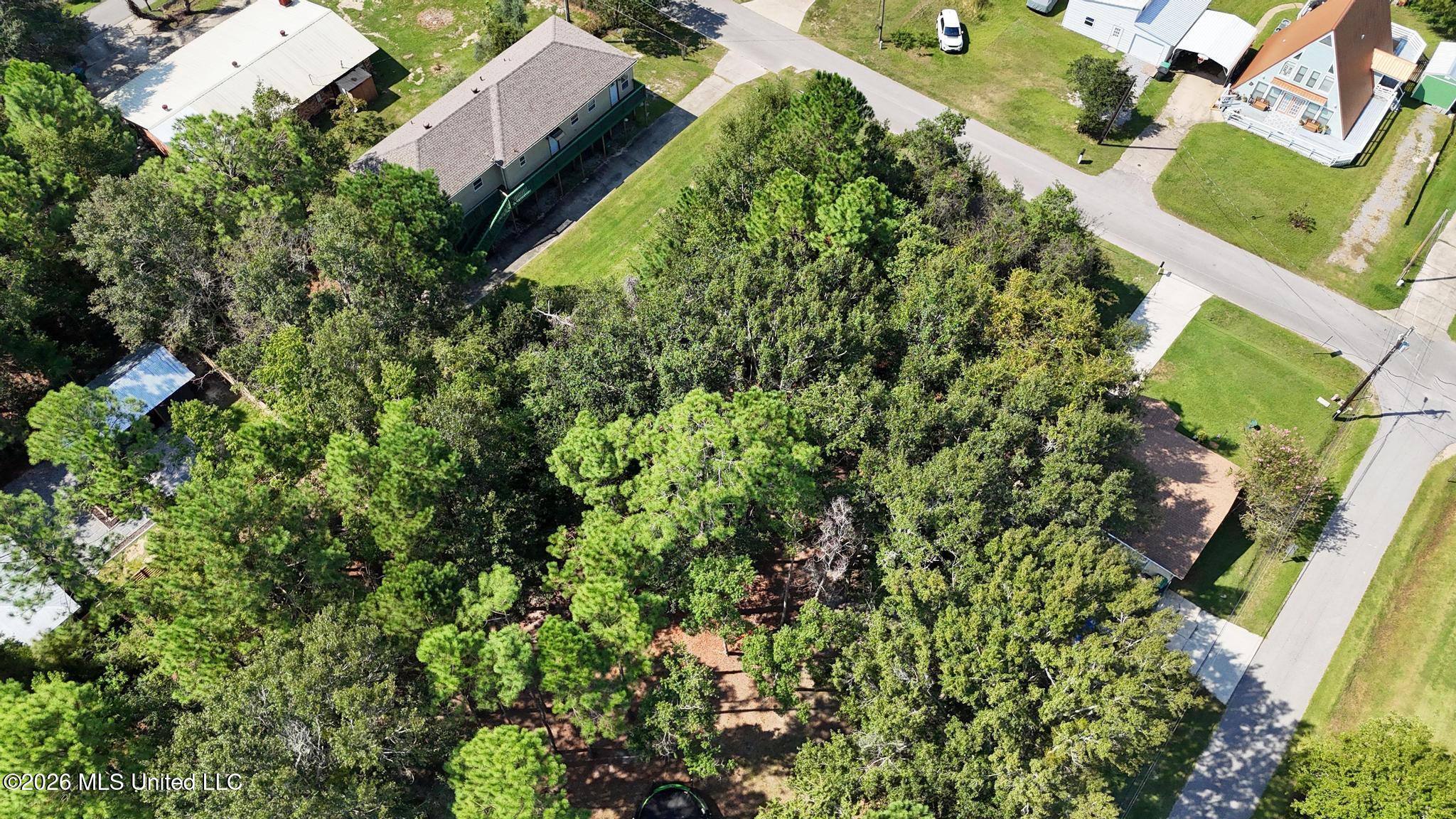 306 Vacation Lane Property Photo 4