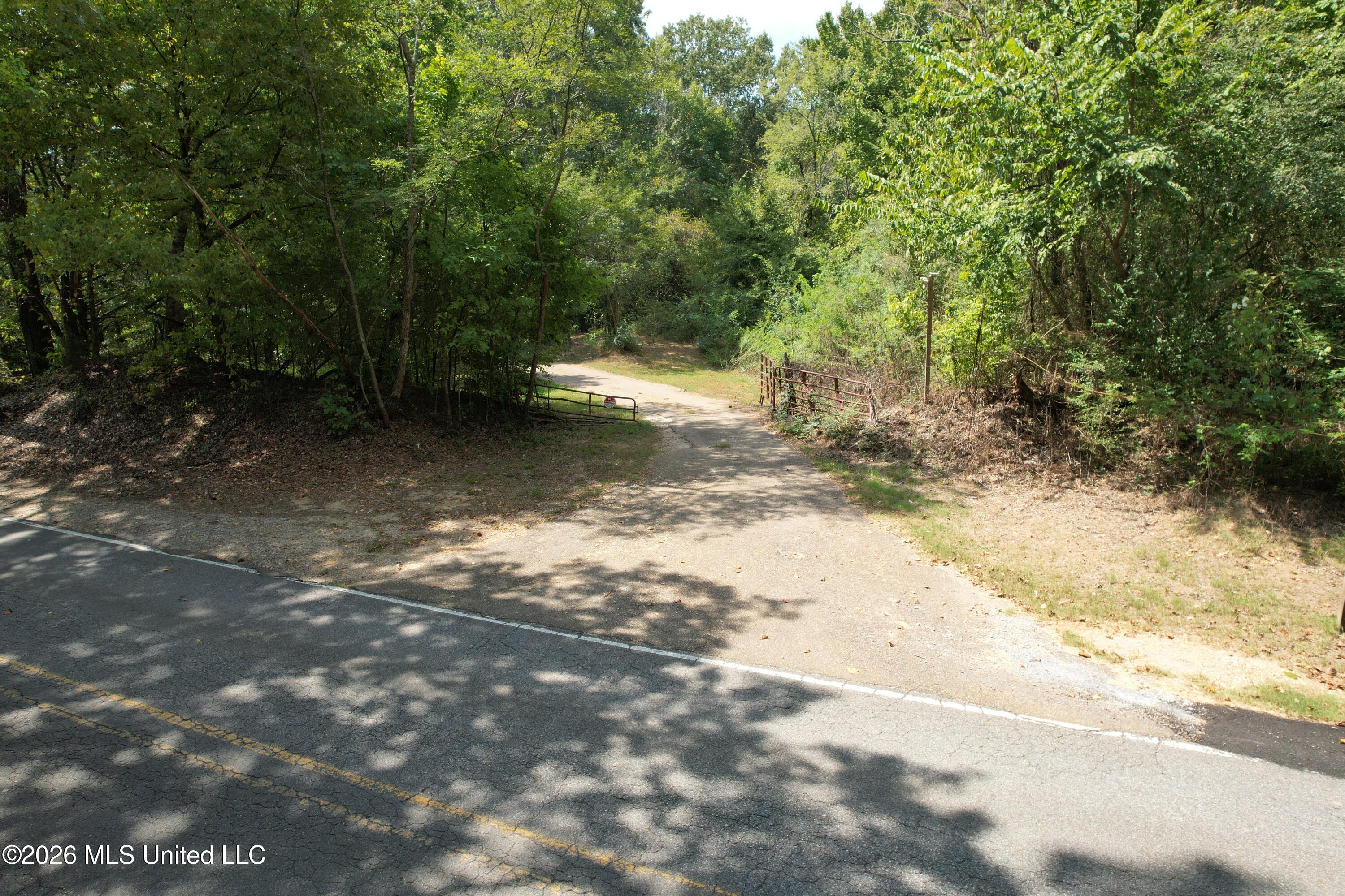 China Grove Road Property Photo 3