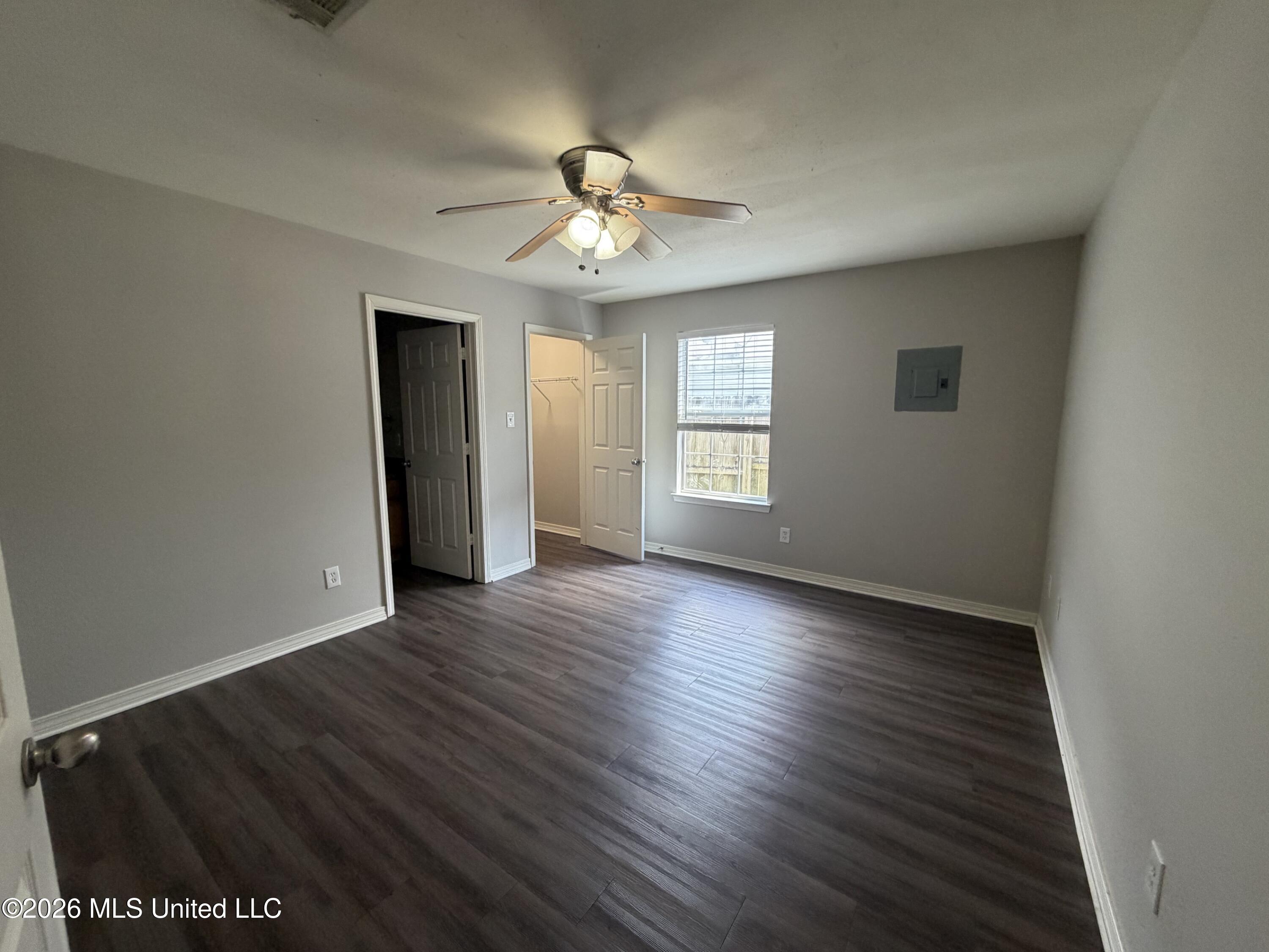 17324 Avondale Circle Property Photo 3