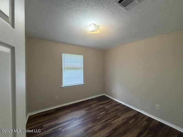 15108 Parkwood Drive Property Photo 10