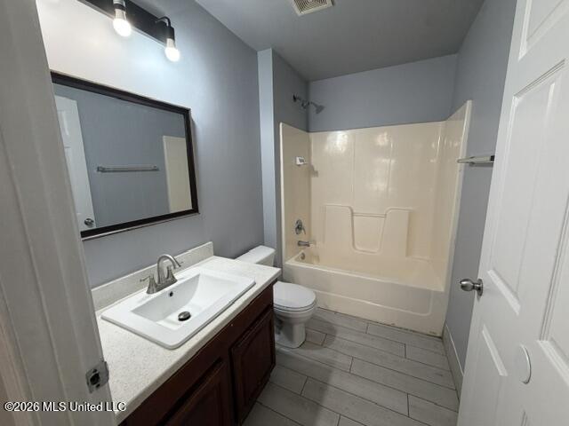 2810 53rd Avenue Property Photo 5