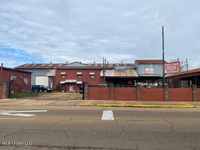 436 W Peace Street Property Photo 1