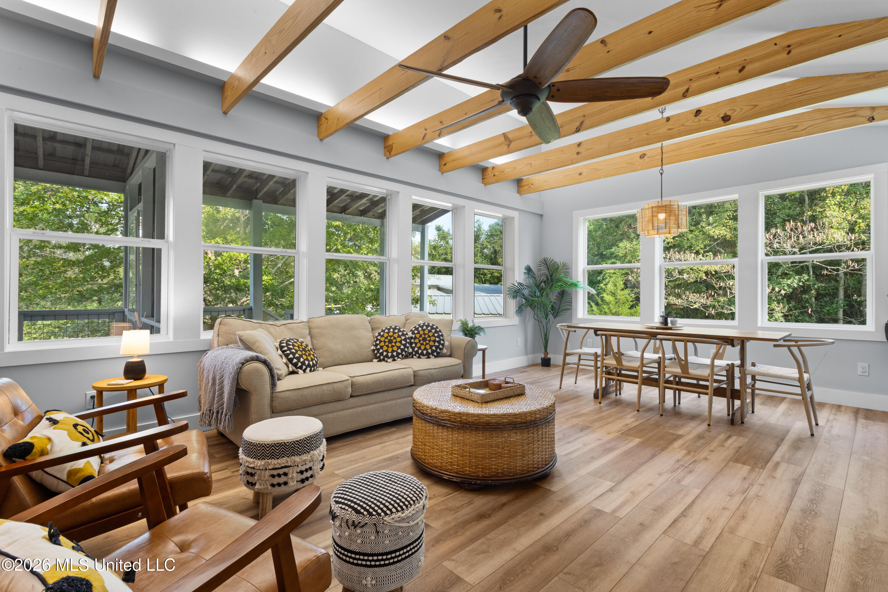 322 Tide Street Property Photo 10