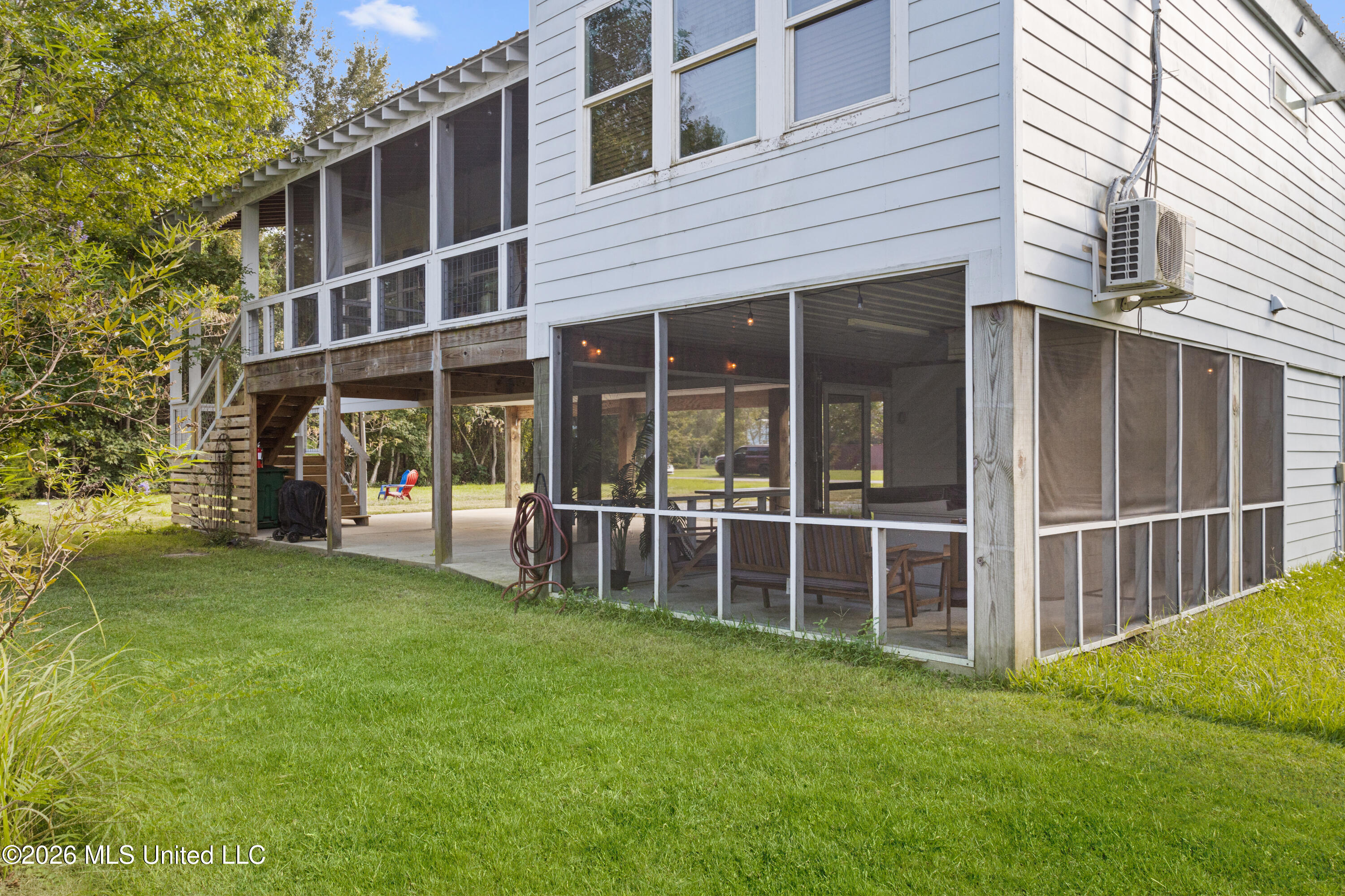322 Tide Street Property Photo 40
